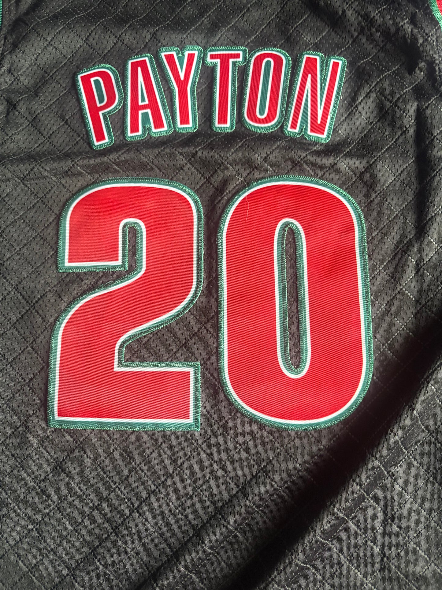 Seattle SuperSonics M&N NBA HardWood Classics Basketball Vest Large Payton 20