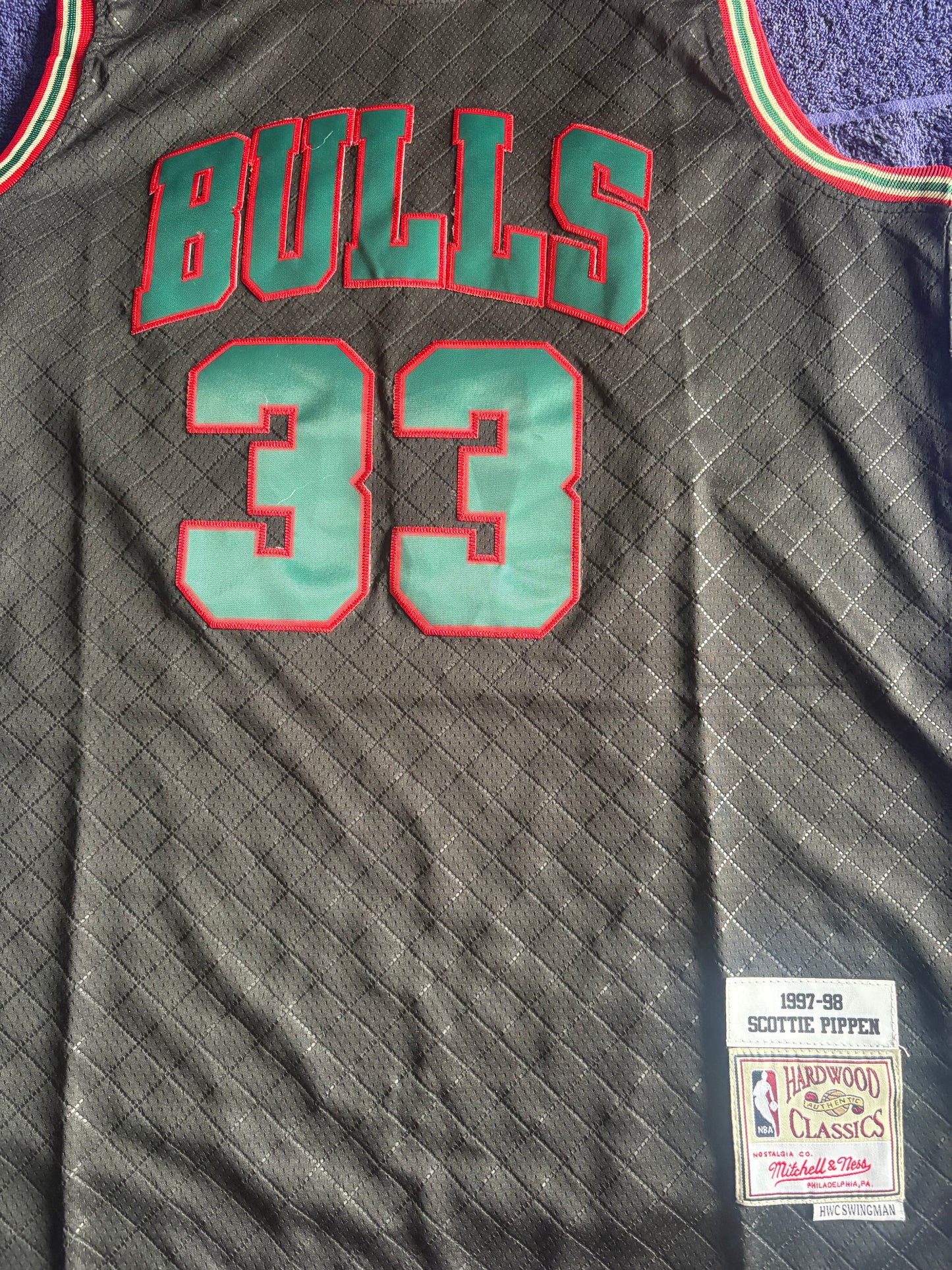 Chicago Bulls M& N NBA HardWood Classics Basketball Vest Large Pippen 33