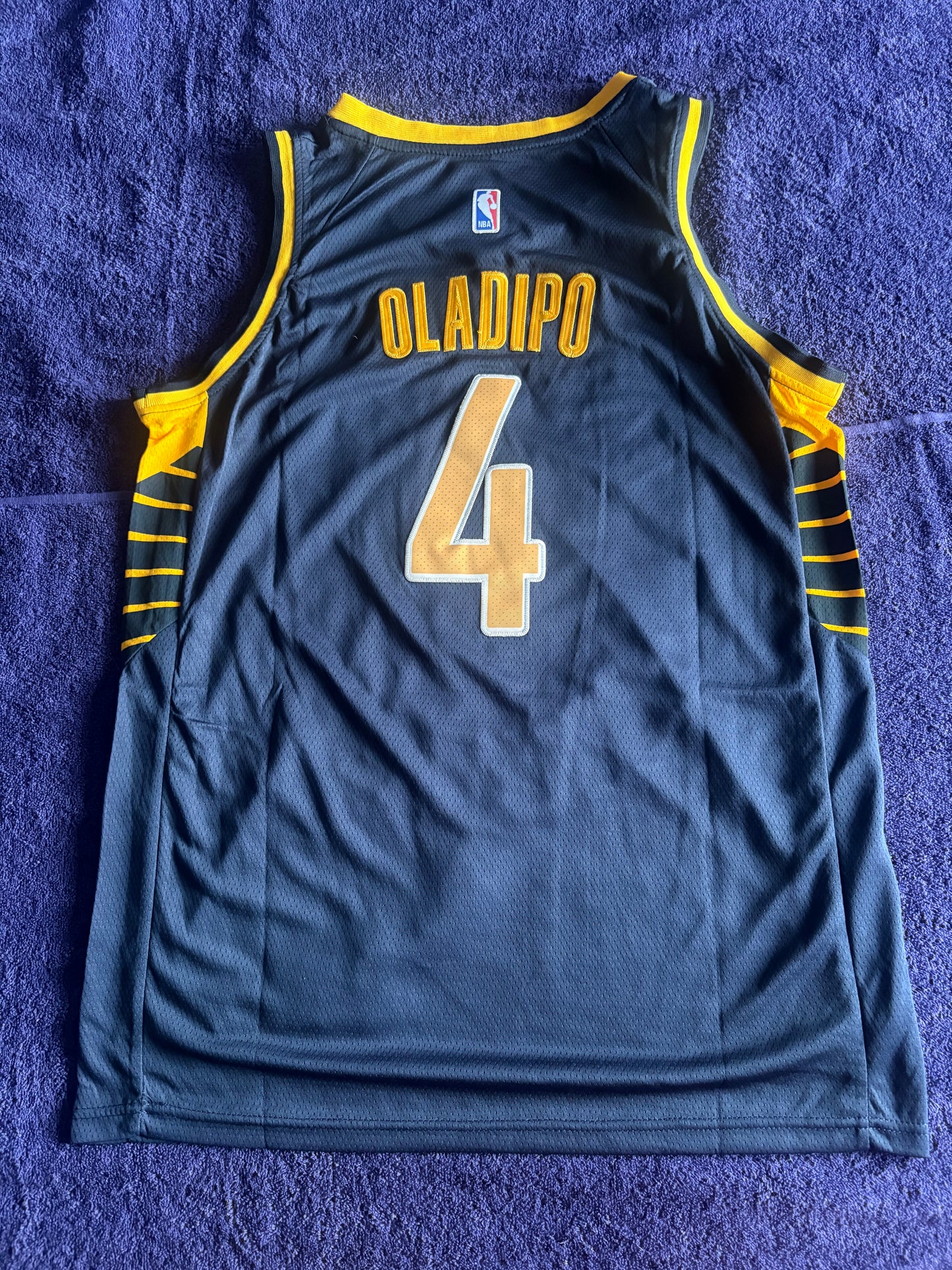 Indiana Pacers Fan NBA Basketball Vest Size 50 Oladipo 4