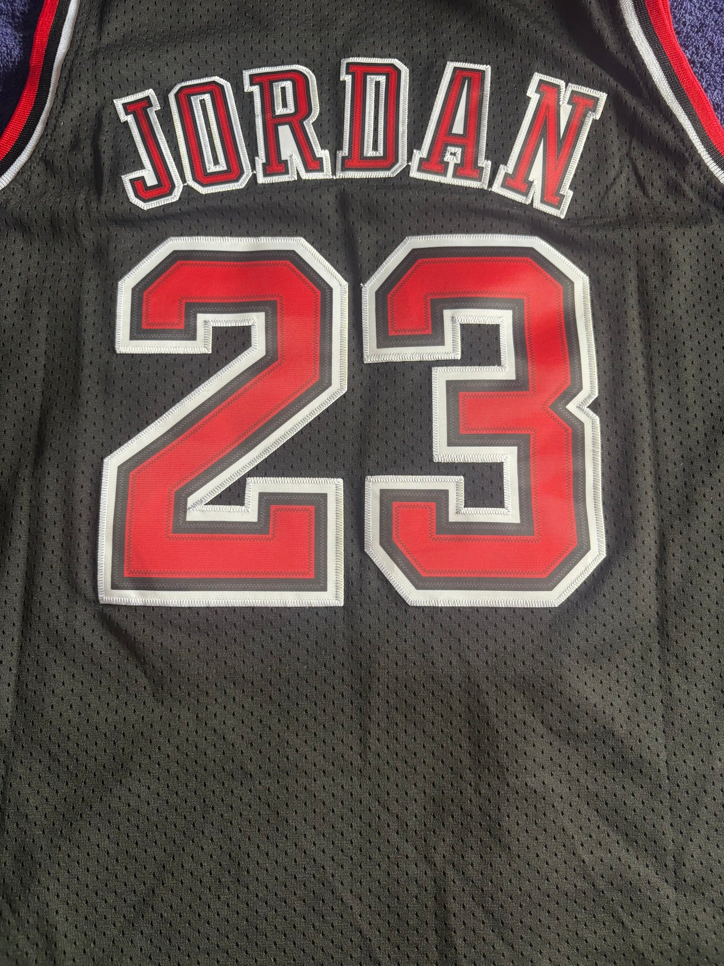Chicago Bulls M&N NBA HardWood Classics Basketball Vest Large Jordan 23