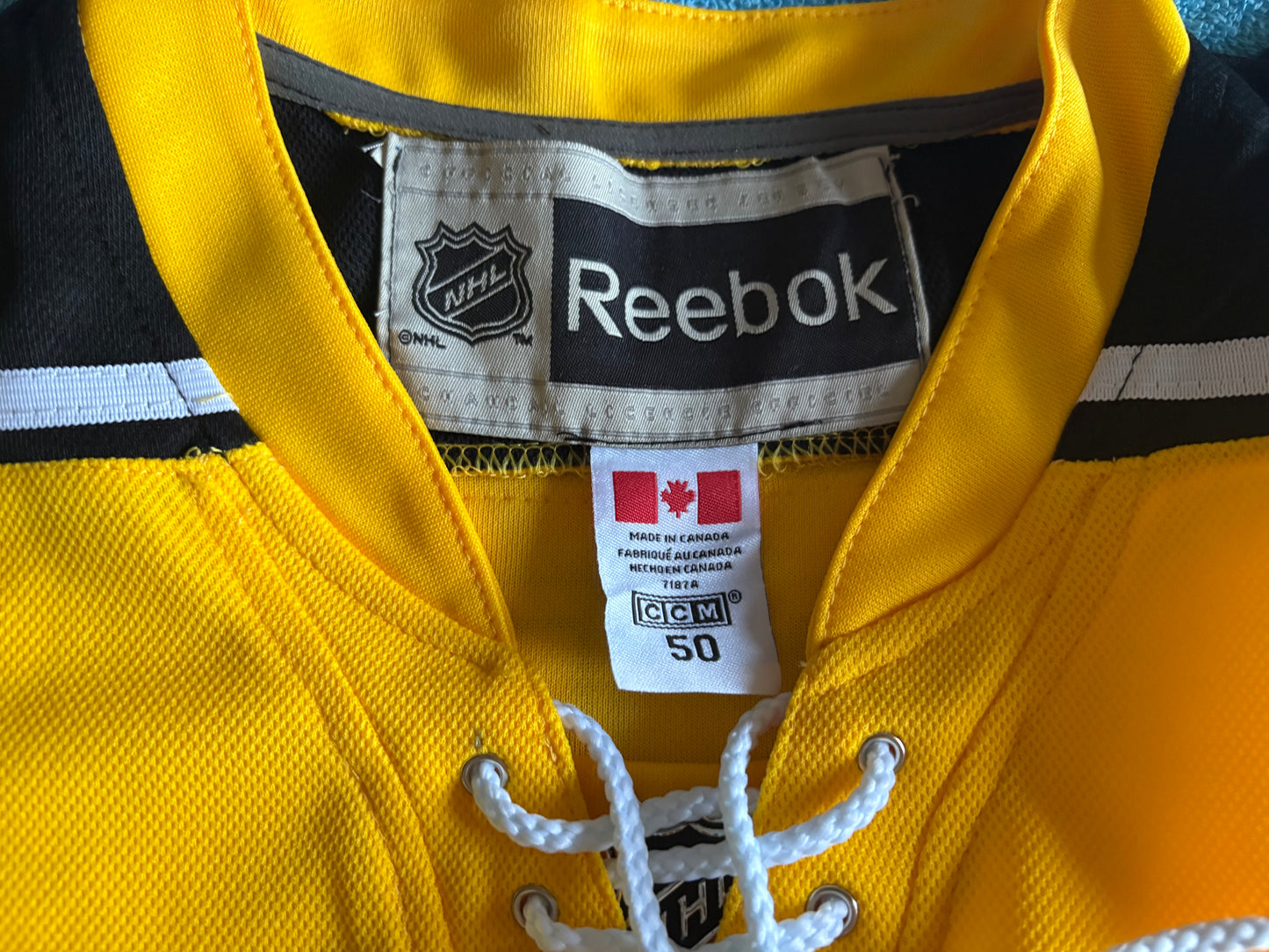 Boston Bruins CCM Reebok Yellow & Black Pastrnak 88 Large