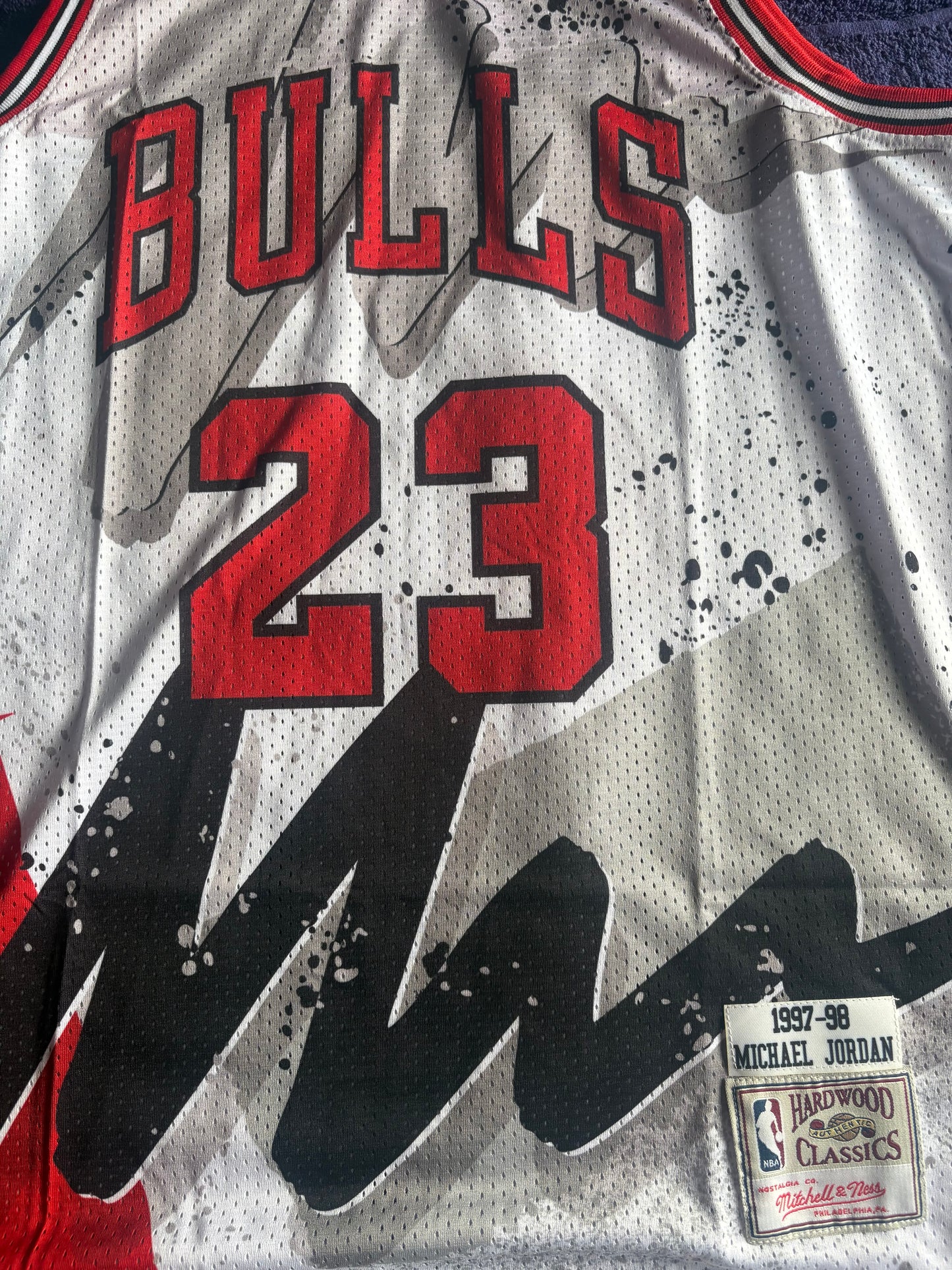 Chicago Bulls M&N NBA HardWood Classics Basketball Vest Large Jordan 23