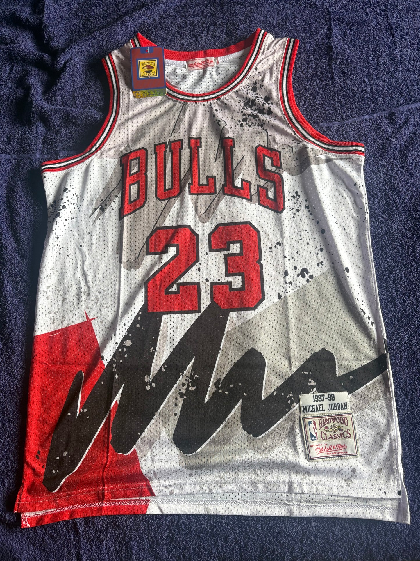 Chicago Bulls M&N NBA HardWood Classics Basketball Vest Large Jordan 23