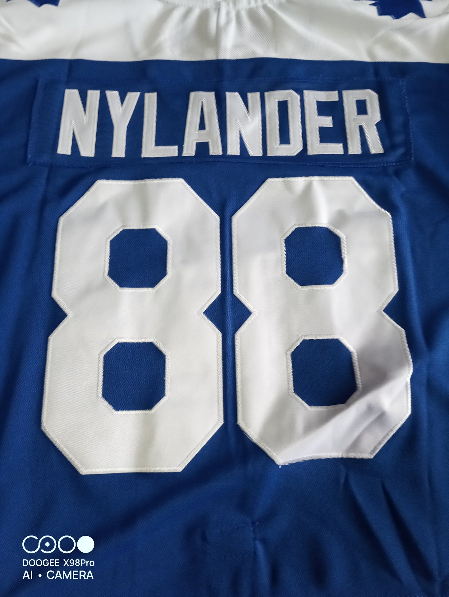 Toronto Maple Leafs CCM NHL Shirt Blue White Size 50 Nylander 88