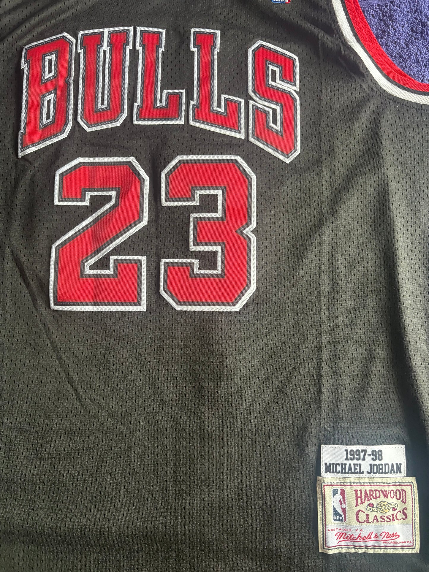 Chicago Bulls M&N NBA HardWood Classics Basketball Vest Large Jordan 23