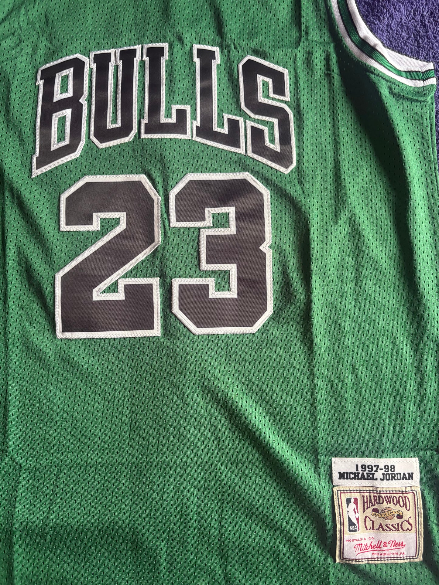 Chicago Bulls M&N NBA HardWood Classics Basketball Vest Large Jordan 23