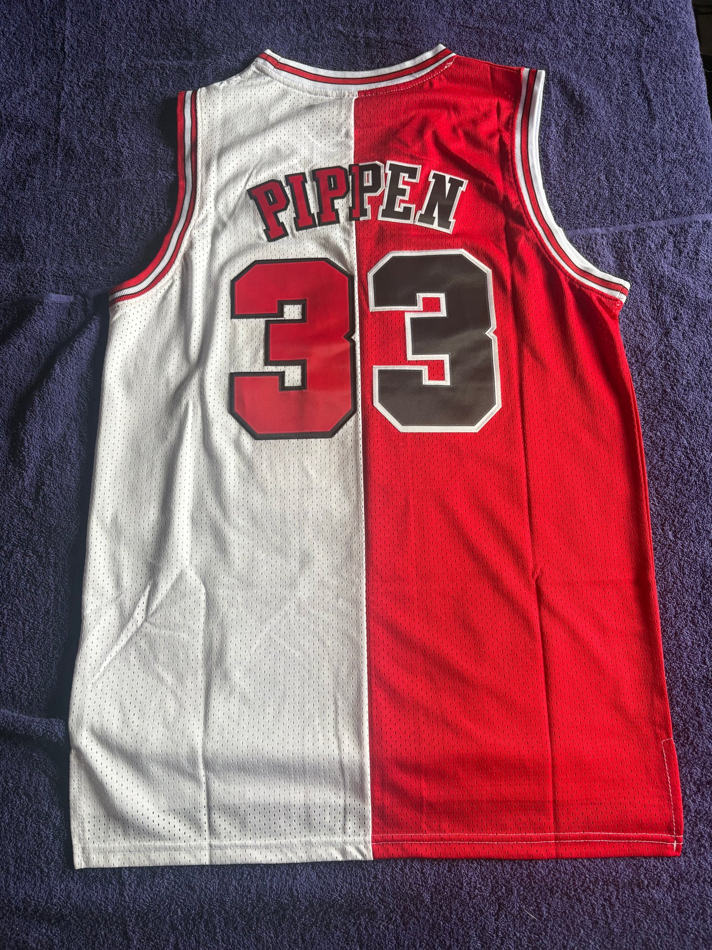 Retro 1/2& 1/2 Chicago Bulls Pippen Basketball Vest Large Black, Red & White 33