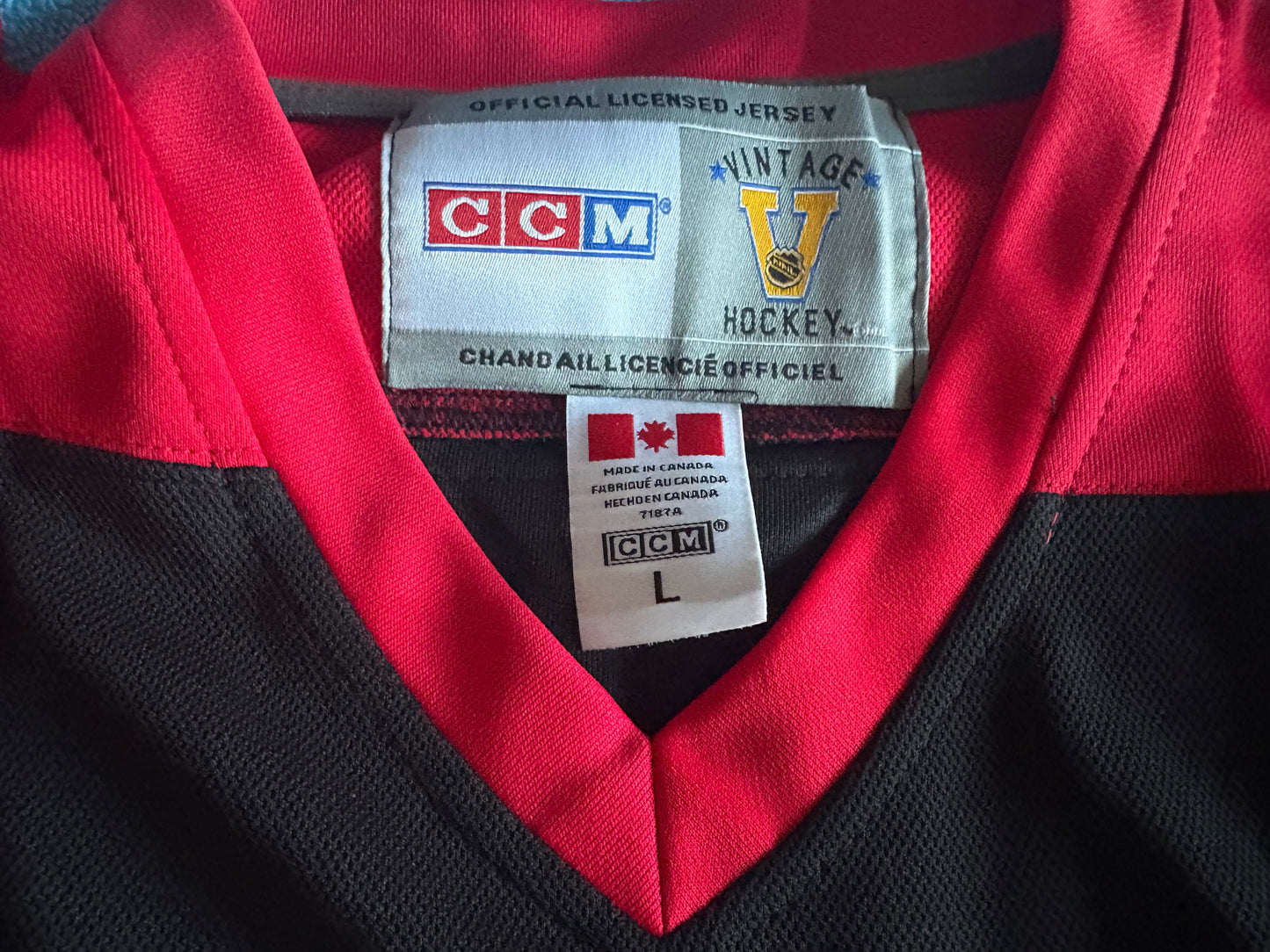 Chicago Blackhawks CCM Red & Black Hull 9 Large