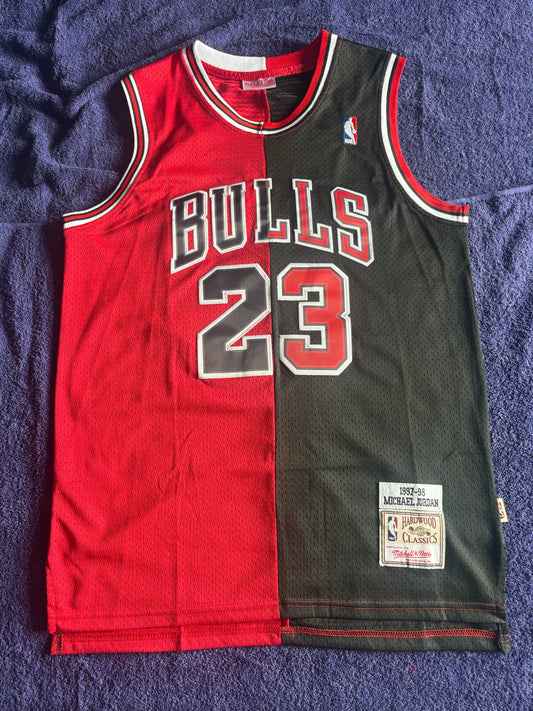 Retro 1/2& 1/2 Chicago Bulls Jordan Basketball Vest Large Black & Red 23