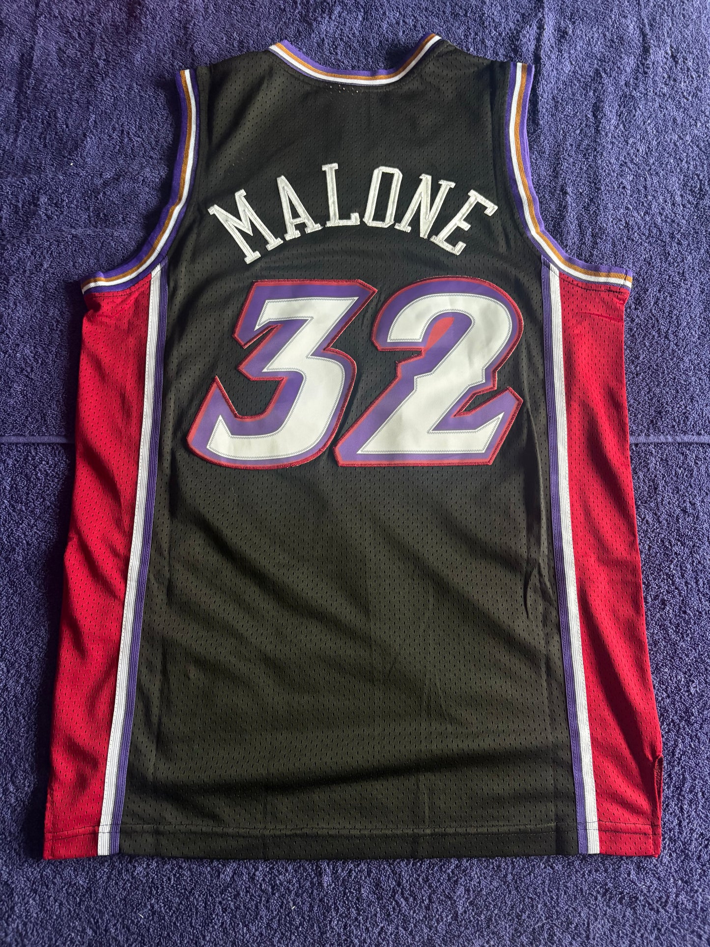 Utah Jazz M&N NBA HardWood Classics Basketball Vest Large Malone 32
