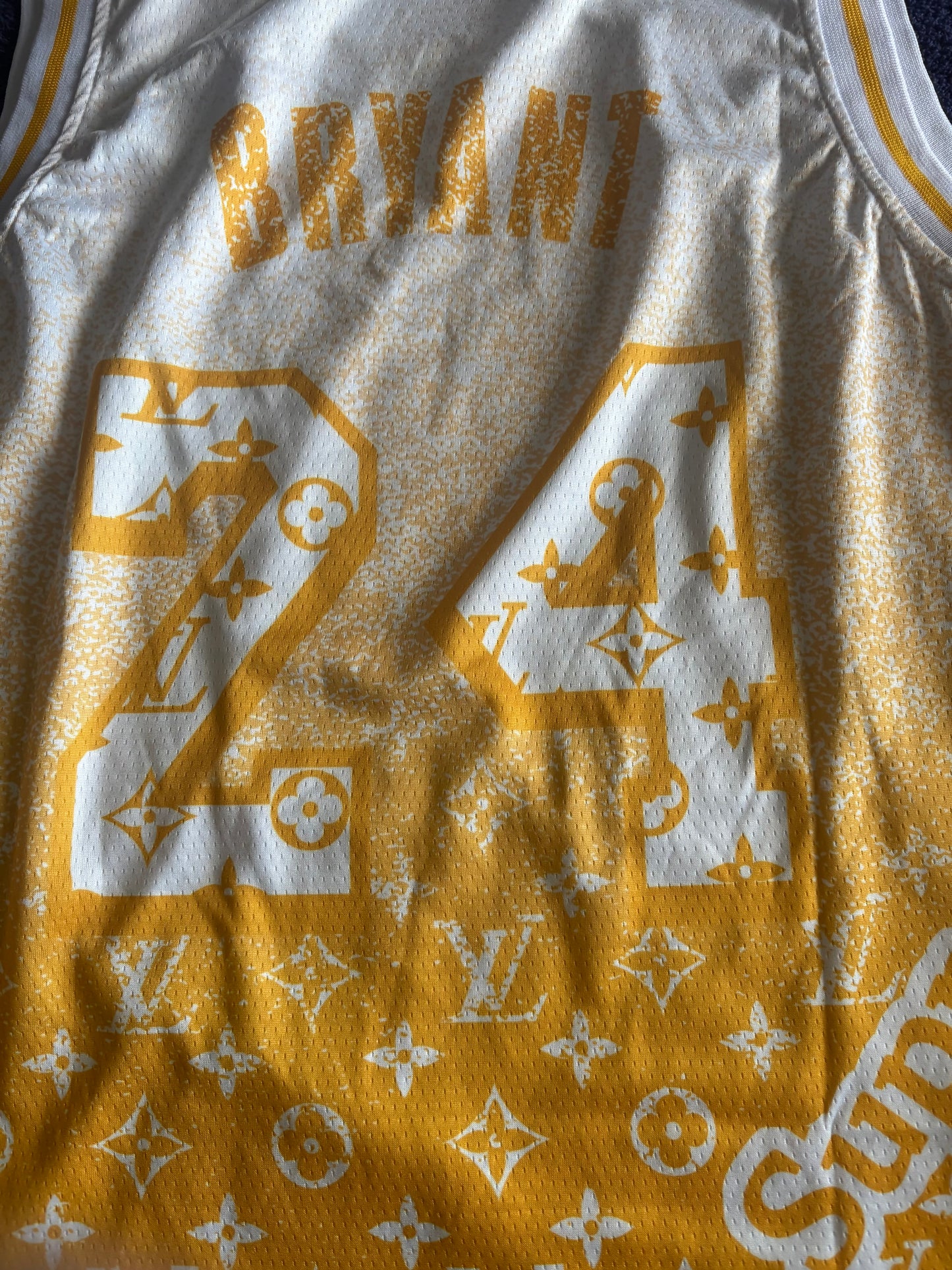 Los Angeles Lakers M&N NBA HardWood Classics Basketball Vest Large Bryant 24