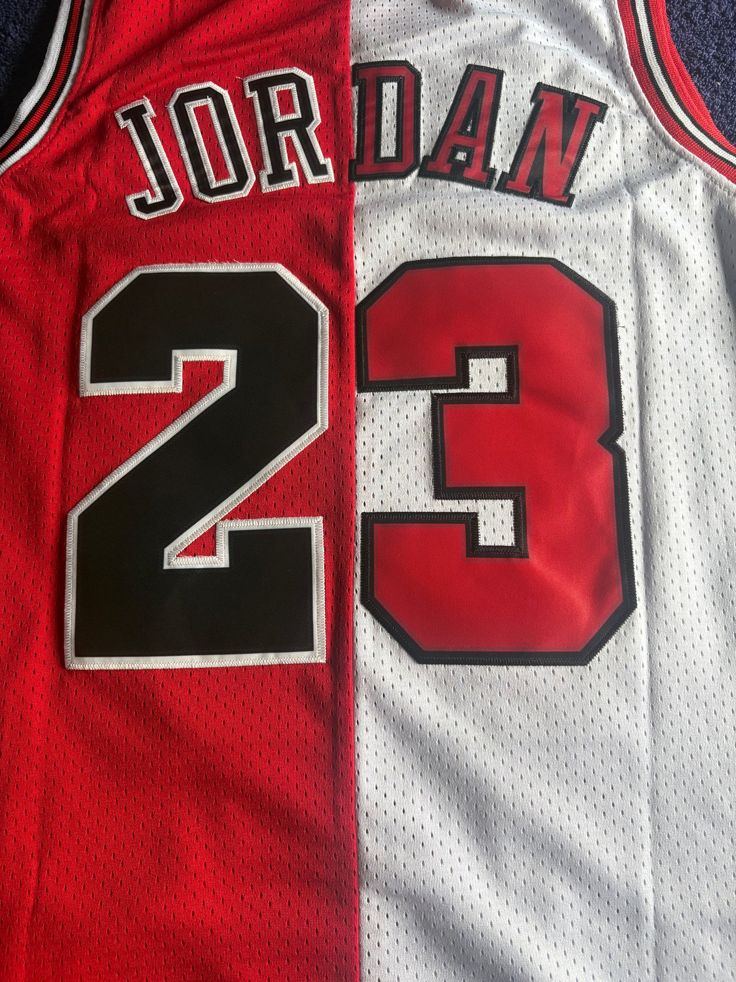 Retro 1/2& 1/2 Chicago Bulls Jordan Basketball Vest Large White, Black & Red 23