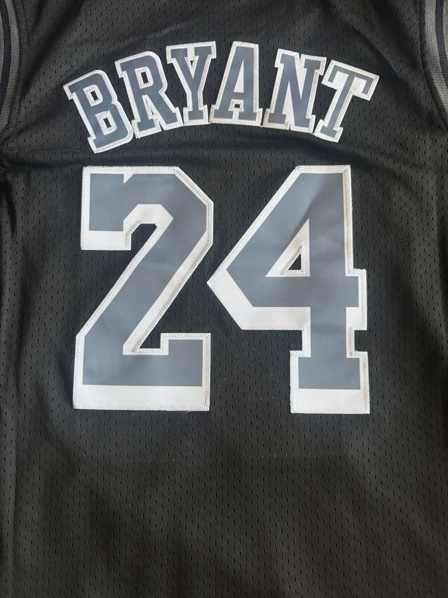 Los Angeles Lakers M&N NBA HardWood Classics Basketball Vest Large Bryant 24