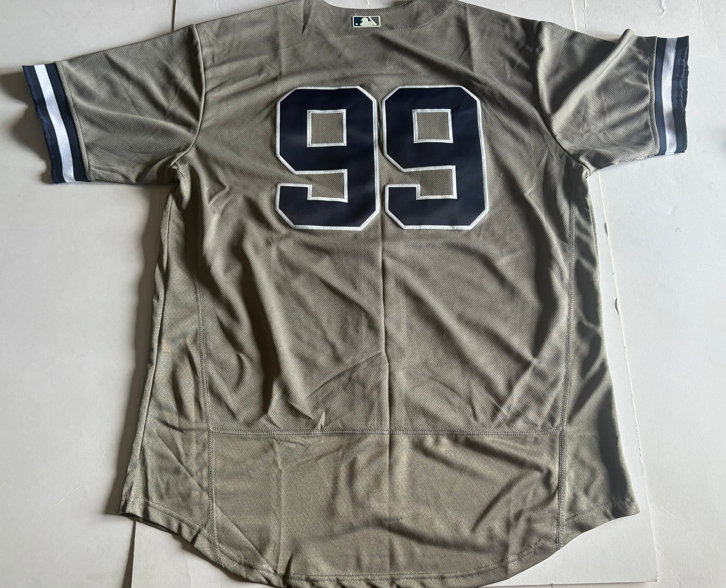 New York Yankees MLB Baseball Shirt Large Grey Judge 99