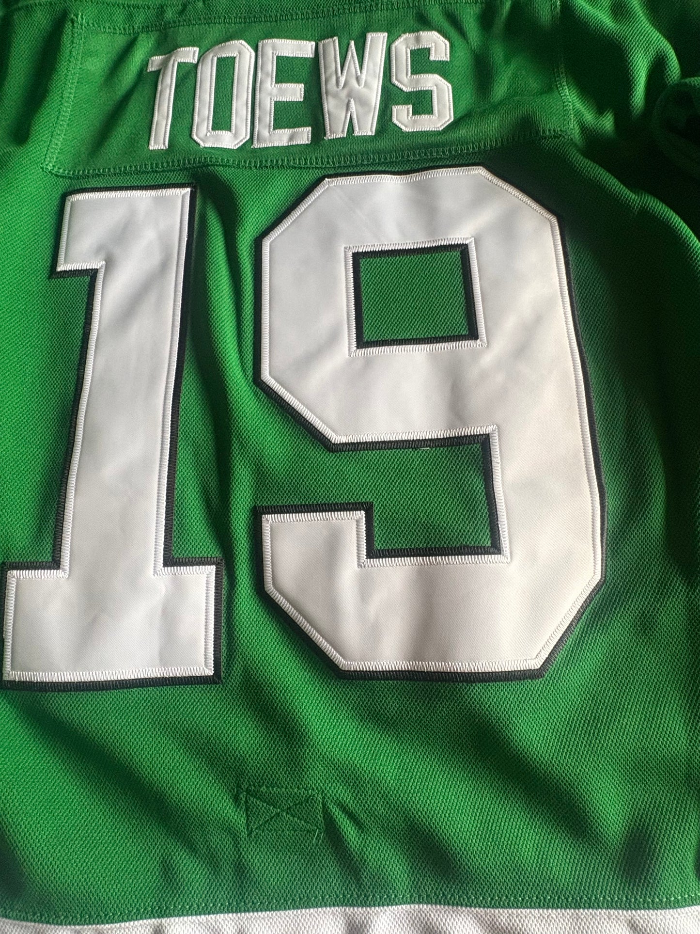 CCM Reebok Chicago Blackhawks NHL Hockey St Pats Shirt Size 50 Toews 19 C