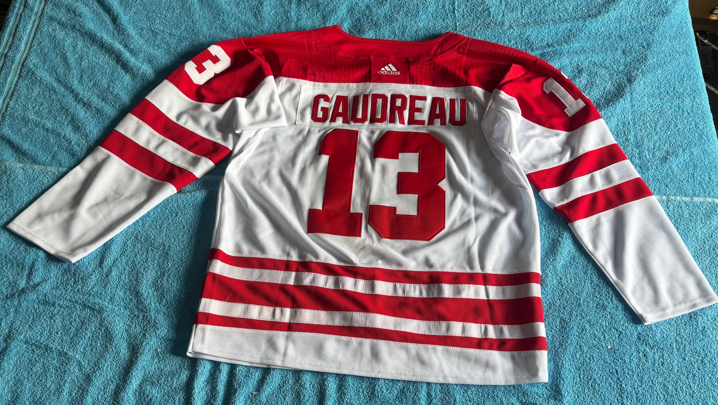 Calgary Flames NHL Shirt Size Large White Red Gaudreau 13