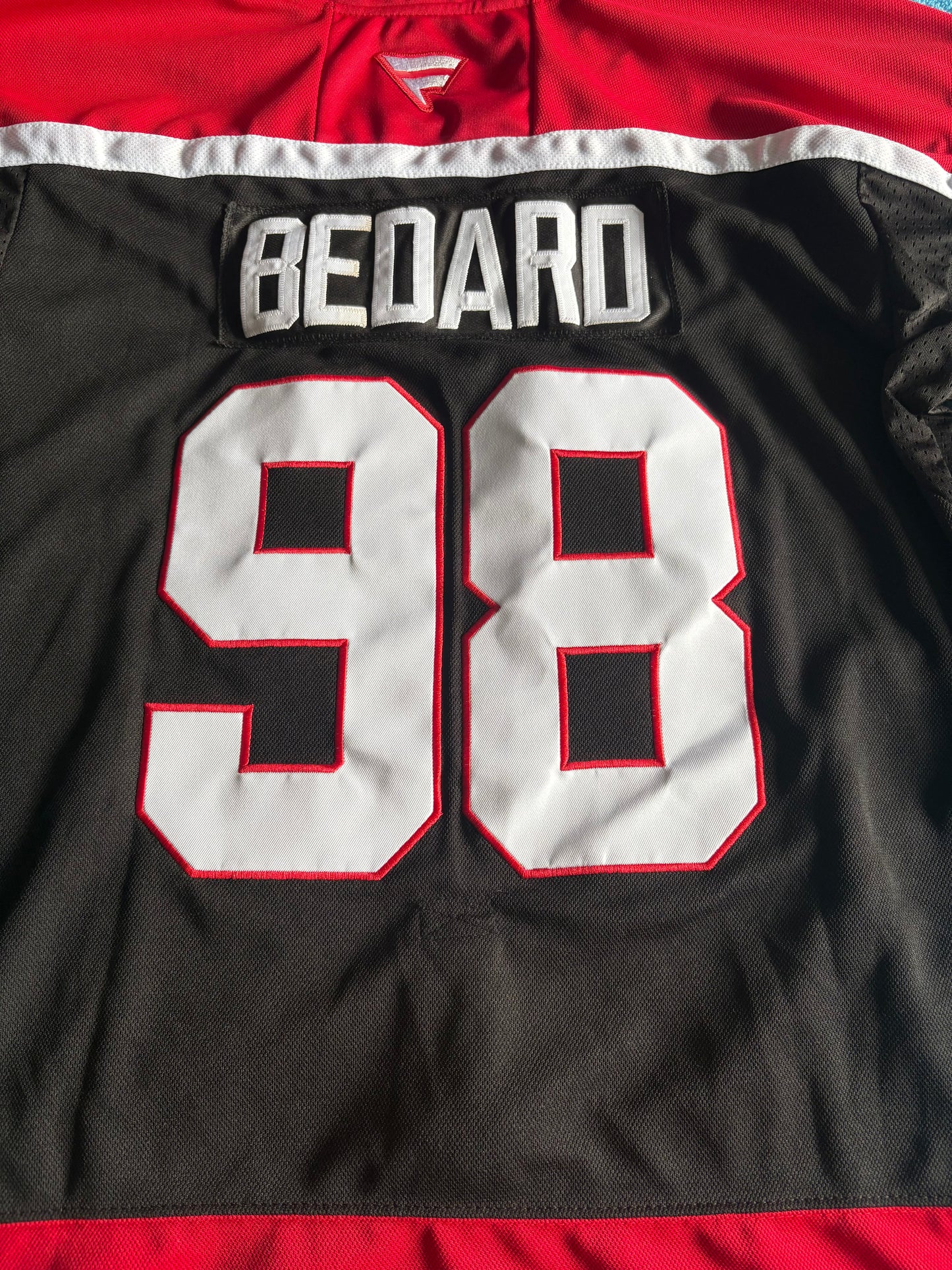 Chicago Blackhawks NHL Shirt Size 52 Red Black Bedard 98