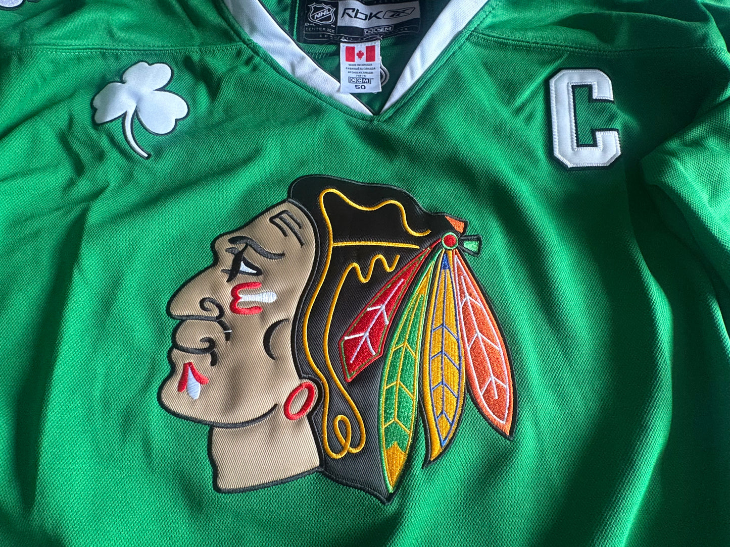 CCM Reebok Chicago Blackhawks NHL Hockey St Pats Shirt Size 50 Toews 19 C