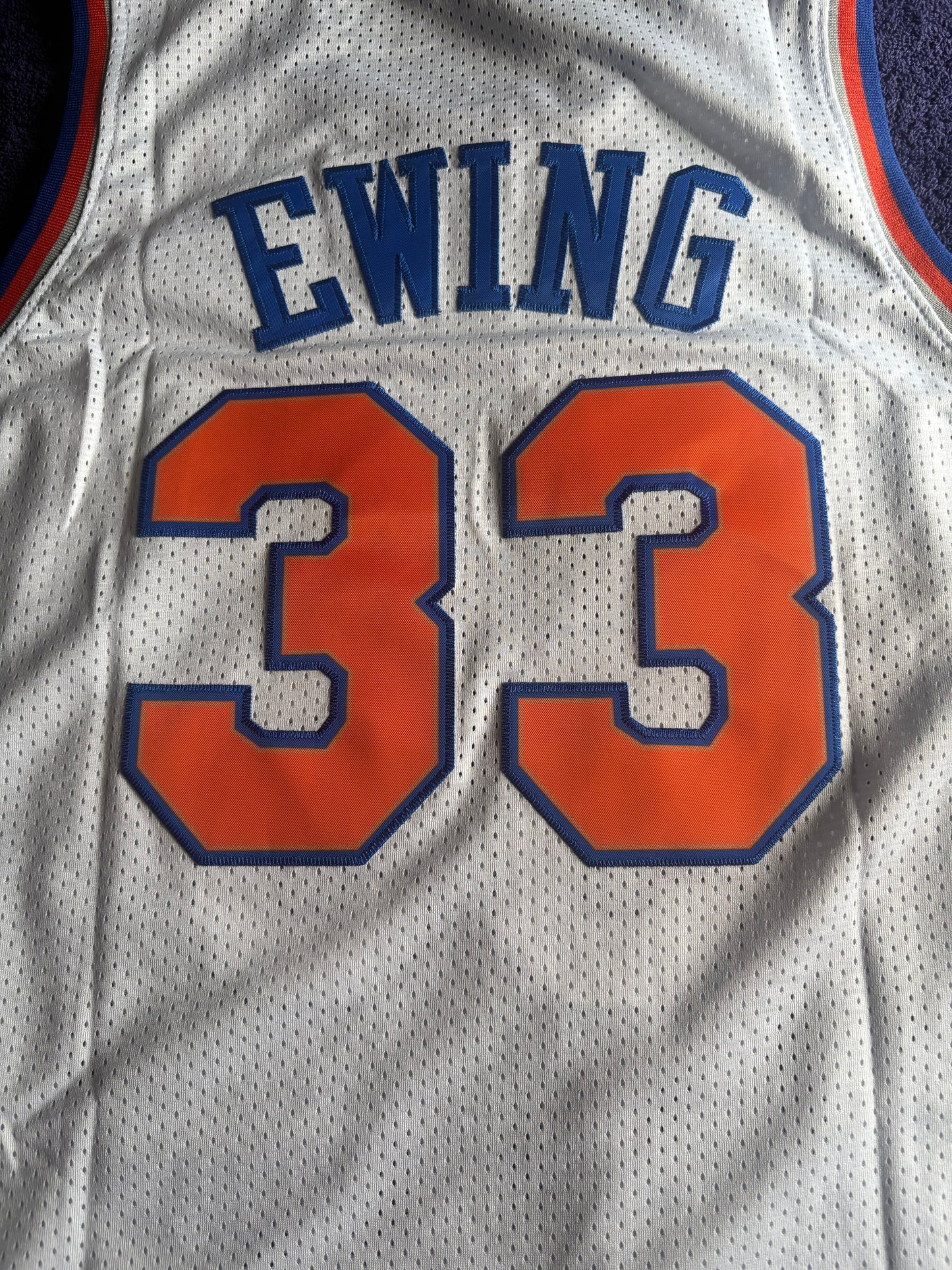 New York Knicks NBA HardWood Classics Basketball Vest Large Ewing 33