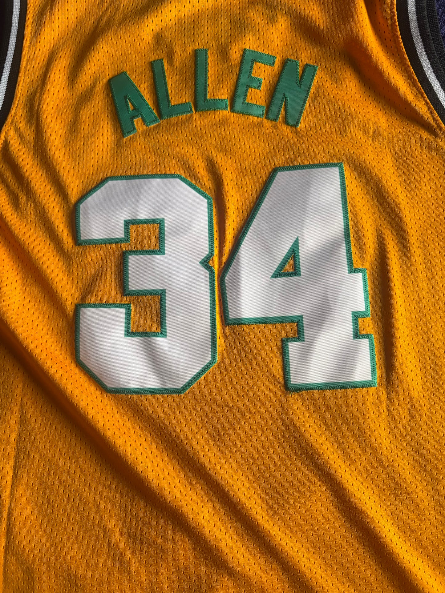 Seattle SuperSonics NBA Throwback Retro Basketball Vest Large Allen 34