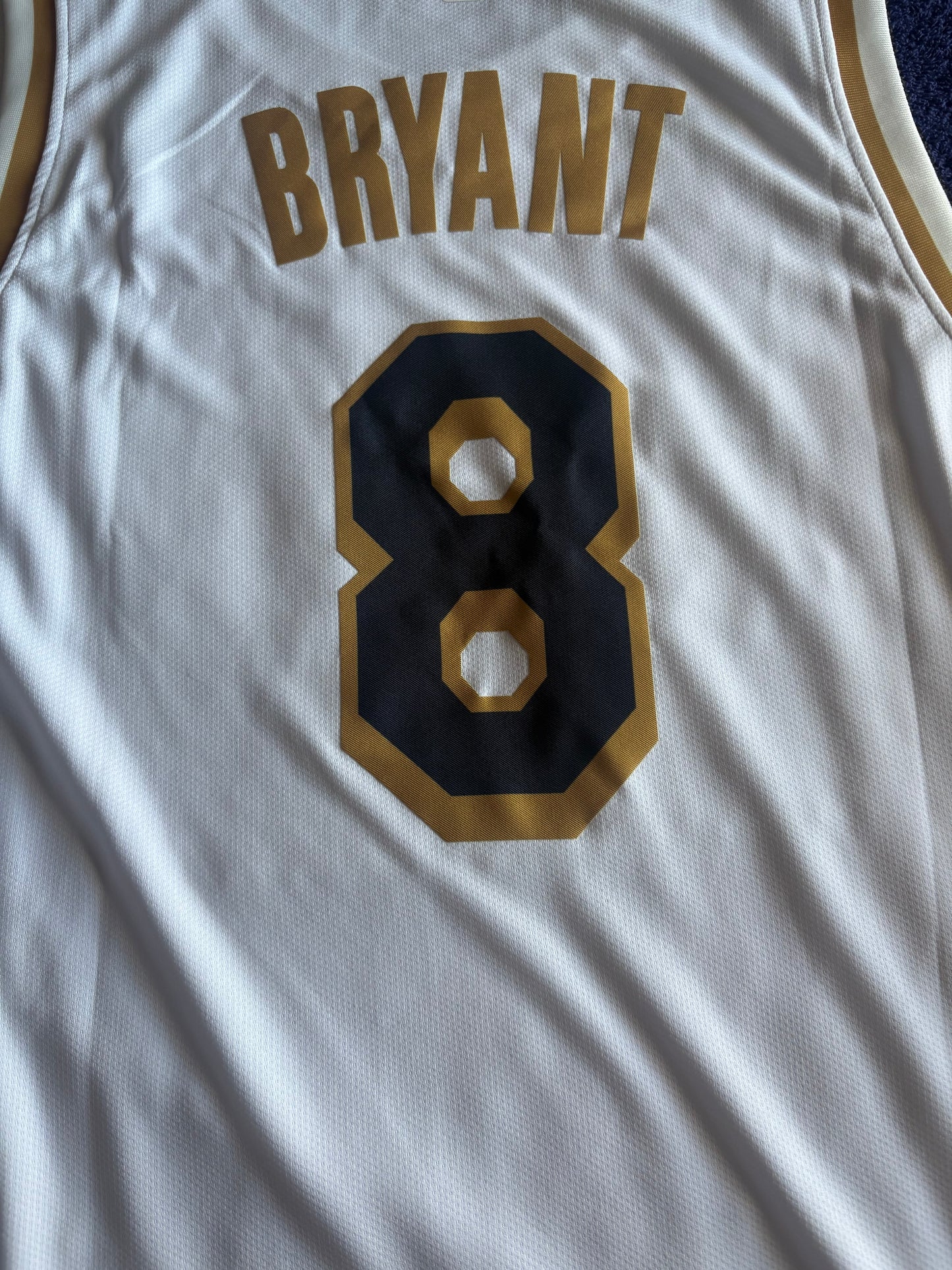 Los Angeles Lakers Fan Retro NBA Basketball Vest Large Bryant 8