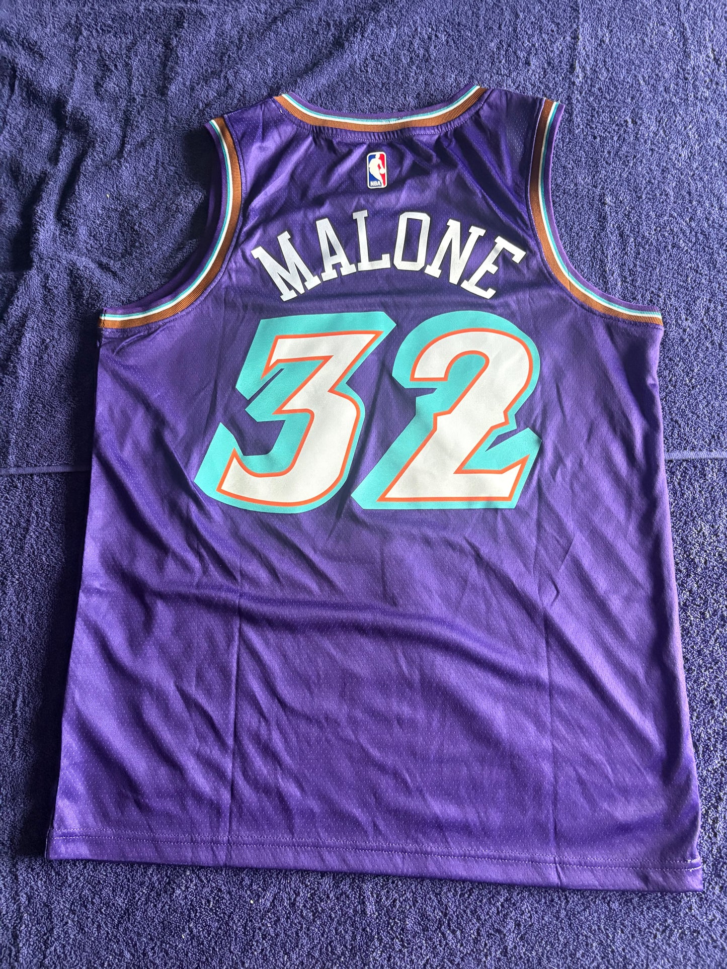 Utah Jazz Fan NBA Basketball Vest Size 48 Malone 32