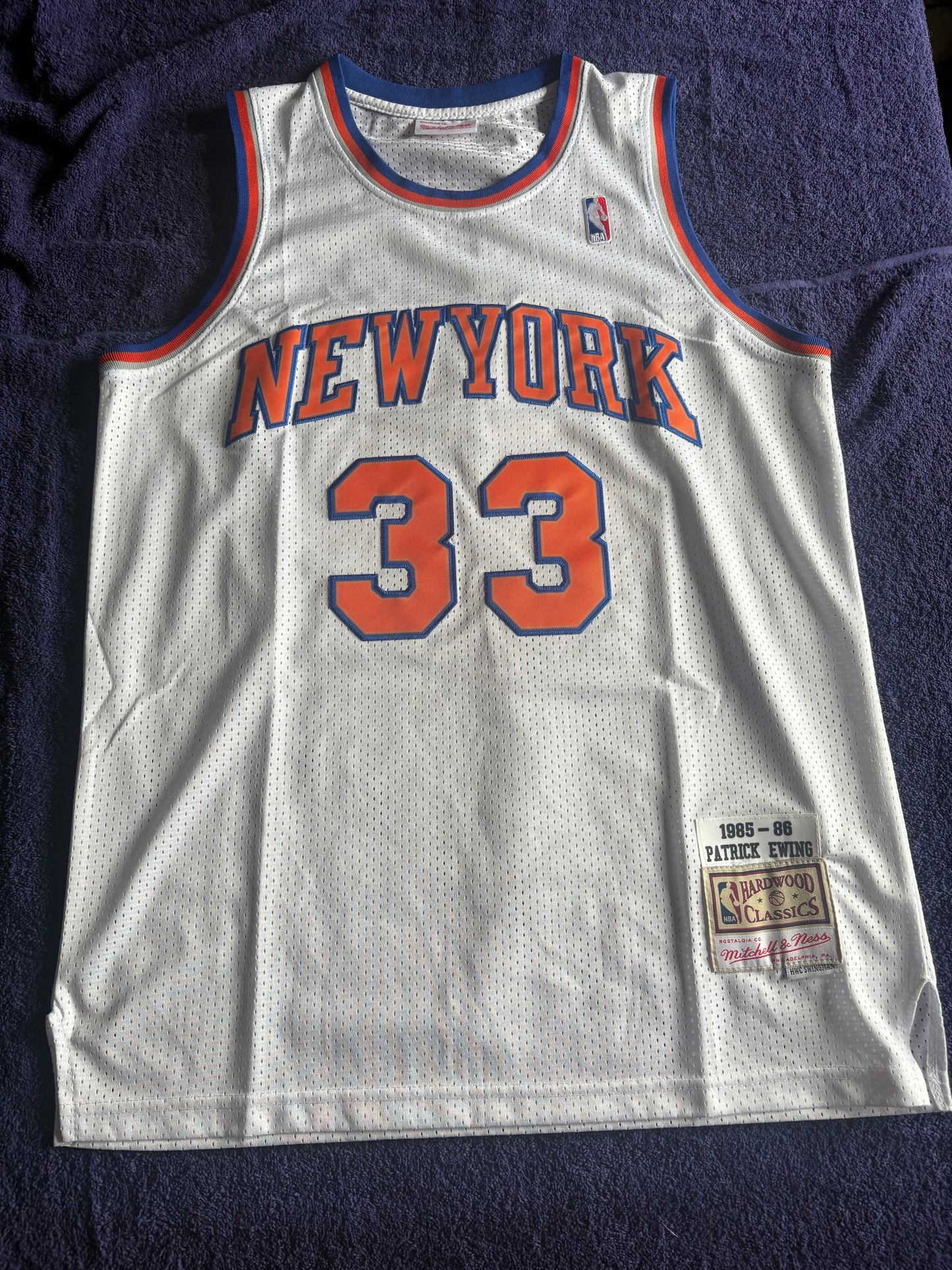 New York Knicks NBA HardWood Classics Basketball Vest Large Ewing 33