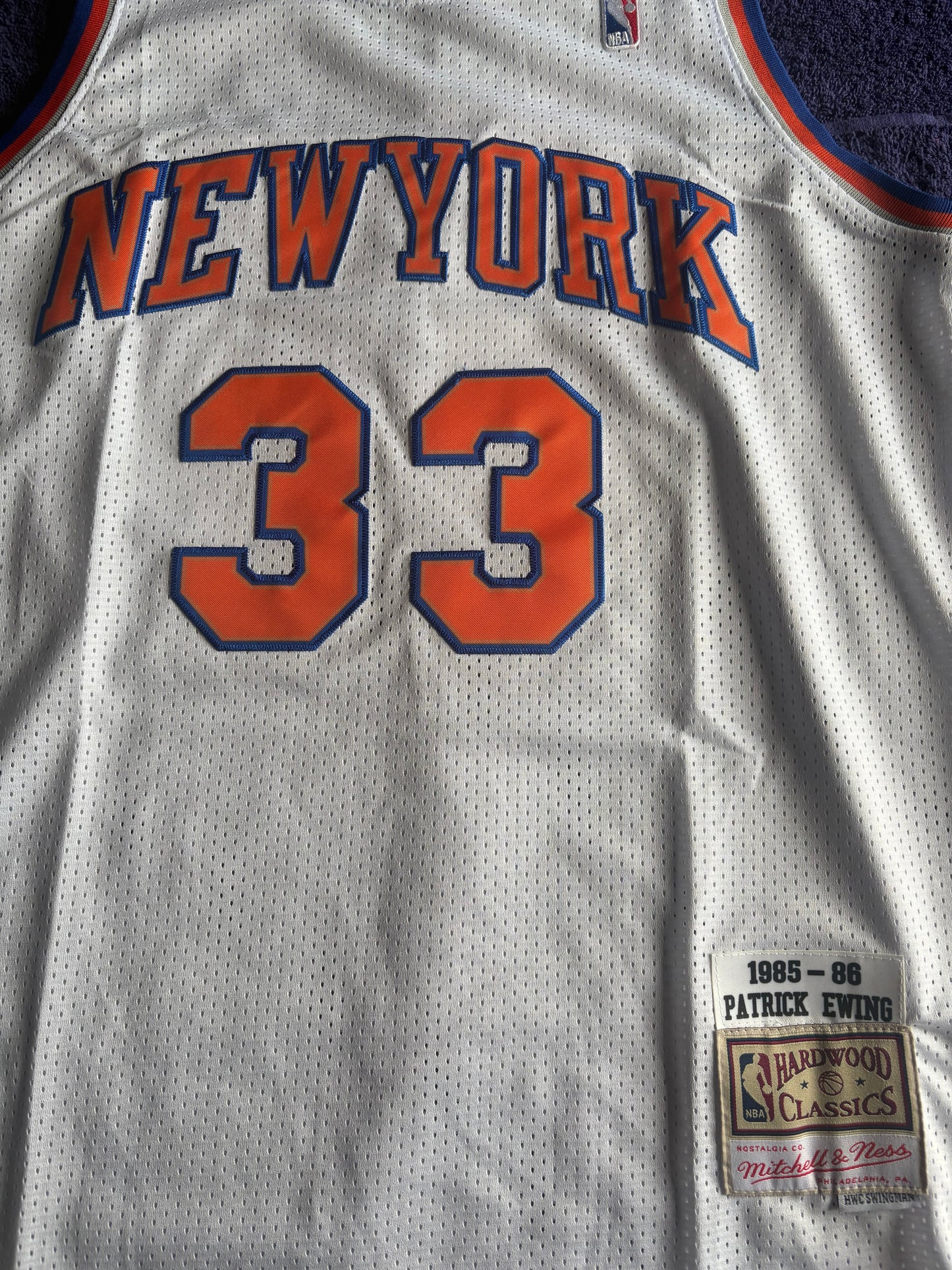 New York Knicks NBA HardWood Classics Basketball Vest Large Ewing 33