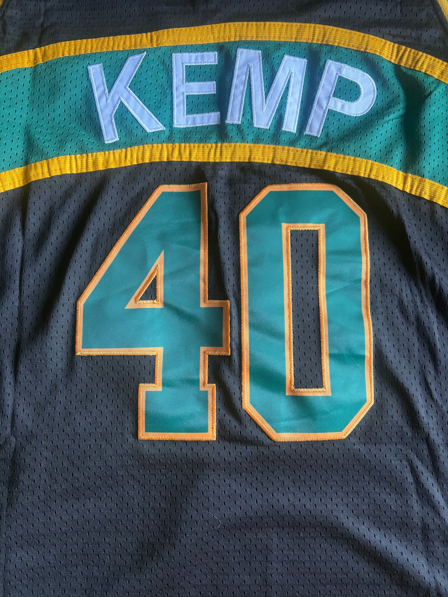 Seattle SuperSonics M&N NBA HardWood Classics Basketball Vest Large Kemp 40