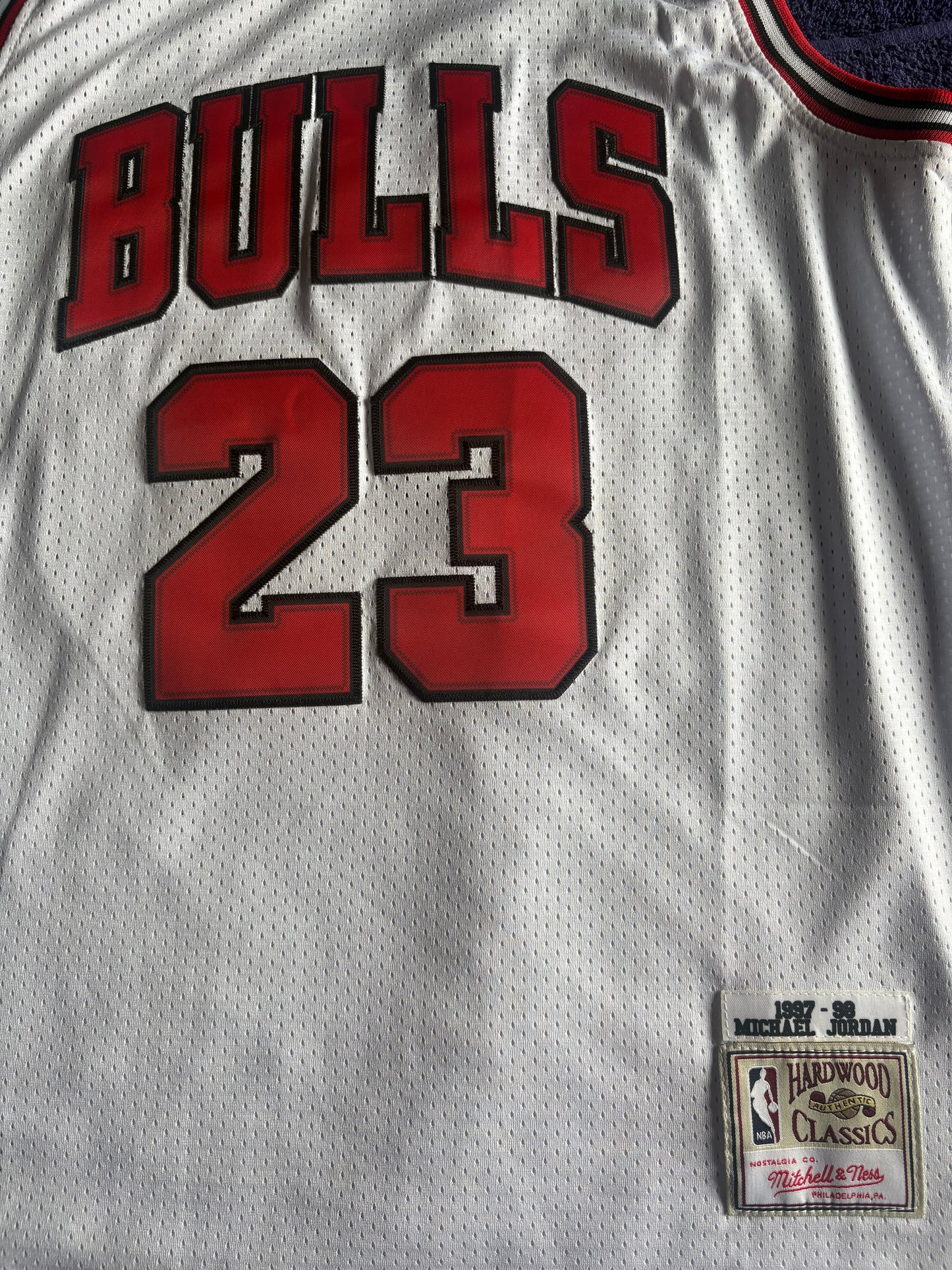 Chicago Bulls M&N NBA HardWood Classics Basketball Vest Large Jordan 23