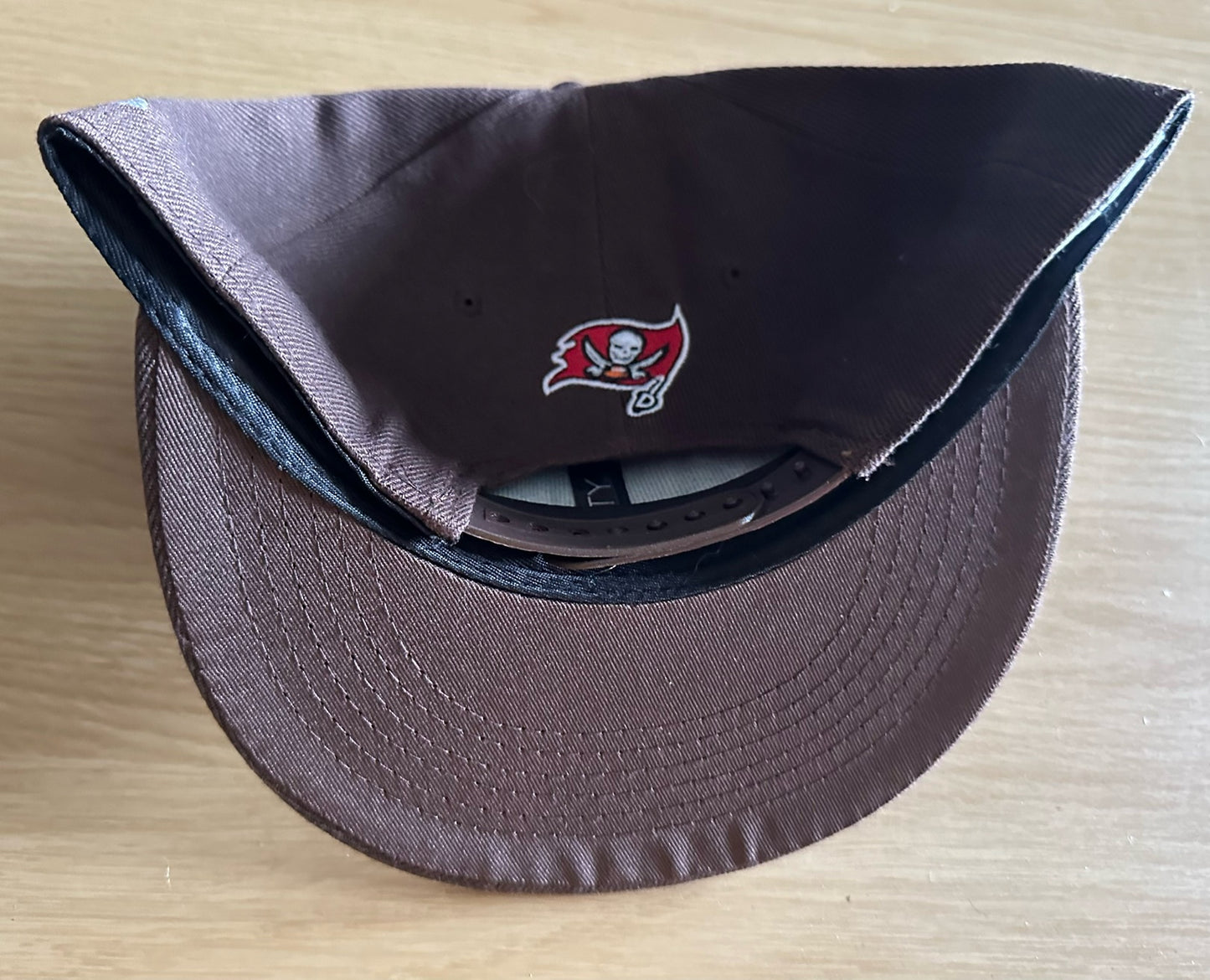 Tampa Bay Buccaneers NFL SnapBack Baseball Cap Multicolour New With Sticker