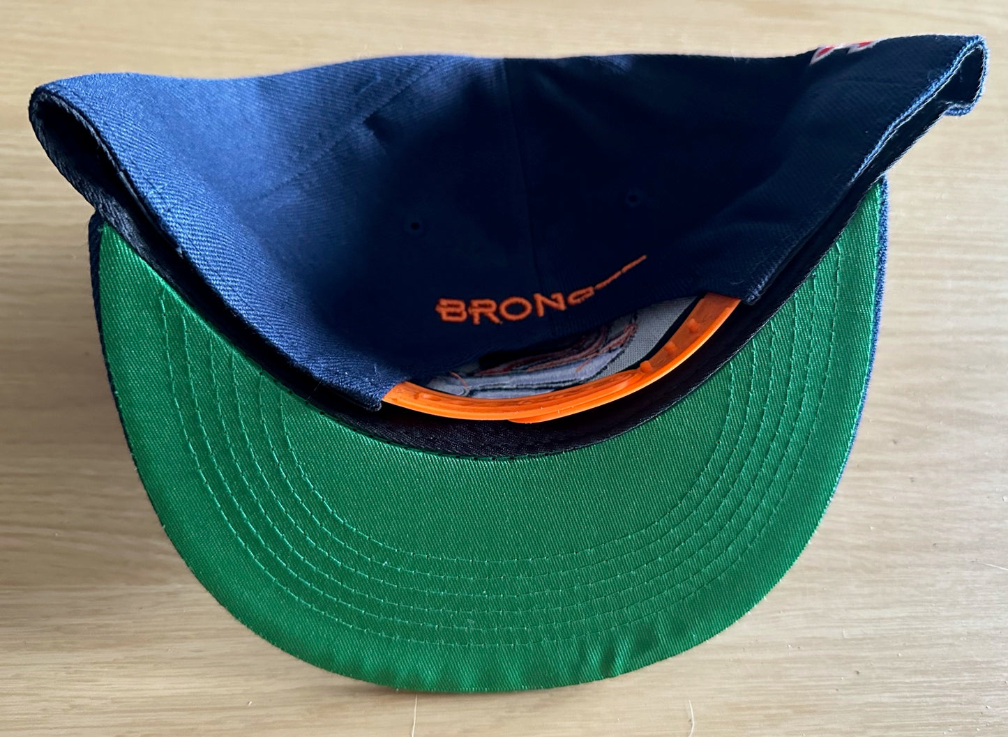 Denver Broncos NFL SnapBack Baseball Cap Multicolour New With Sticker