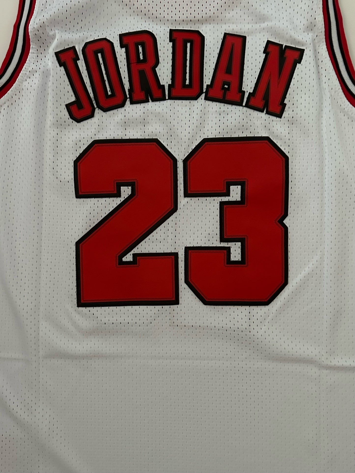 Chicago Bulls NBA Hardwood Classics Basketball Vest Large Jordan 23 White