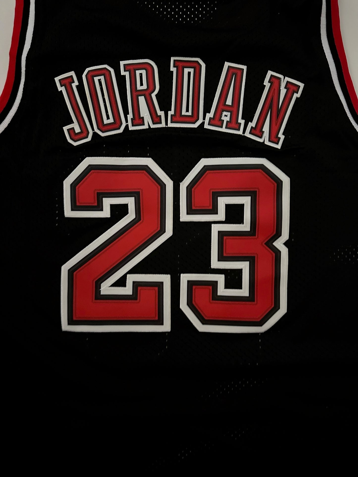 Chicago Bulls NBA Hardwood Classics Basketball Vest Large Jordan 23 Black