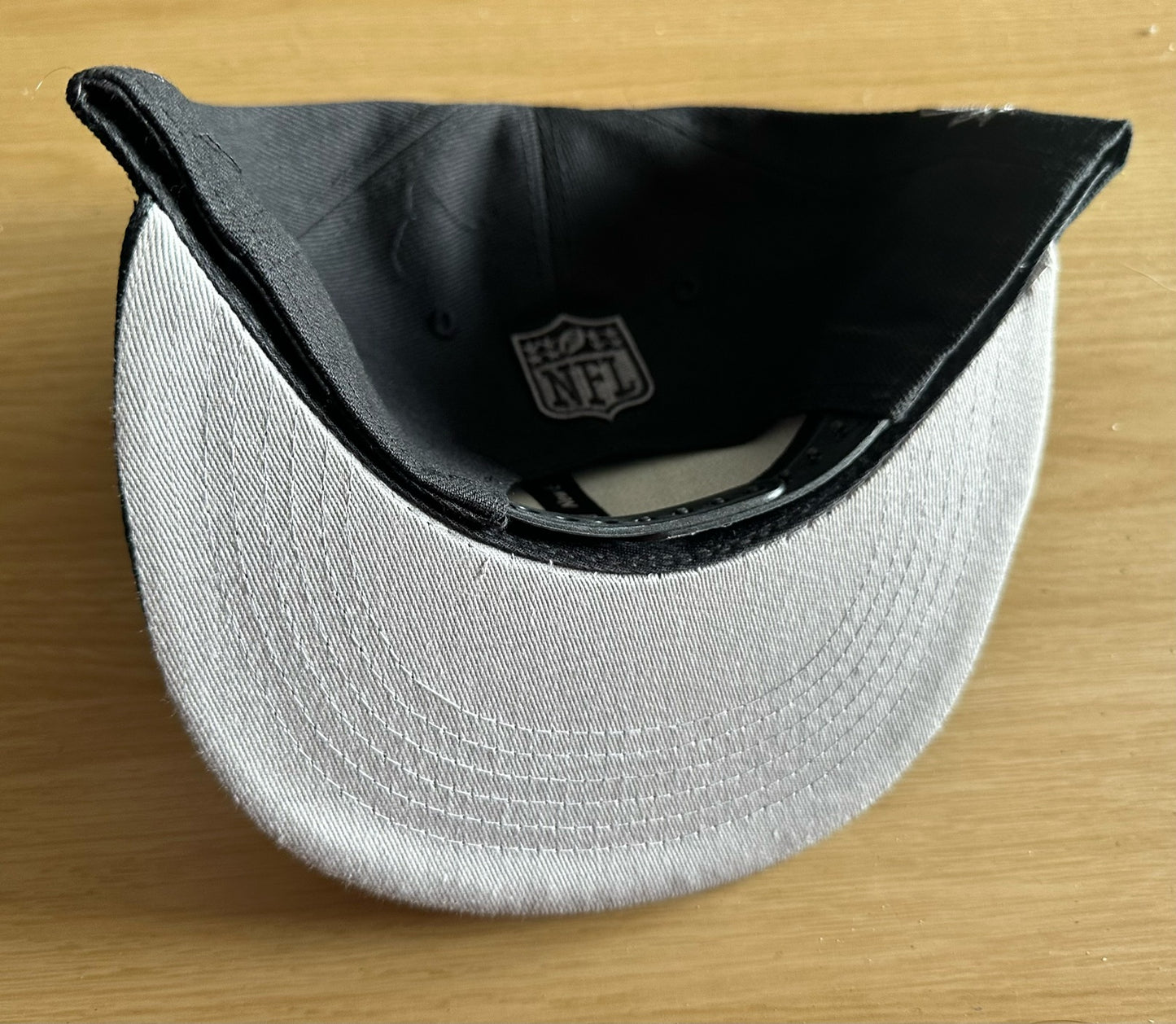 Las Vegas Raiders NFL SnapBack Baseball Cap Multicolour New With Sticker