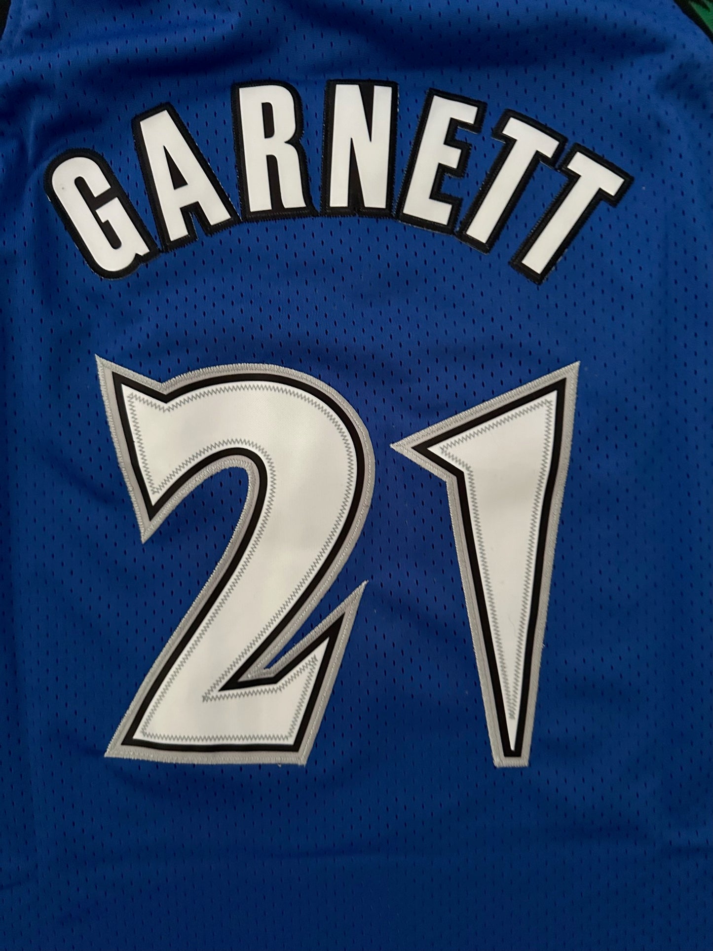 Minnesota Timberwolves NBA Hardwood Classics Basketball Vest Large Garnett 21 Blue