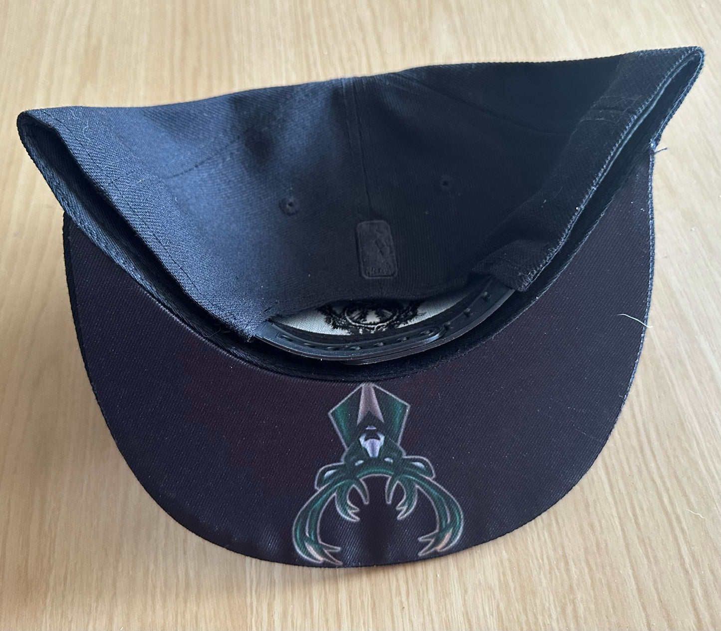 Milwaukee Bucks NBA SnapBack Baseball Cap Multicolour New With Sticker