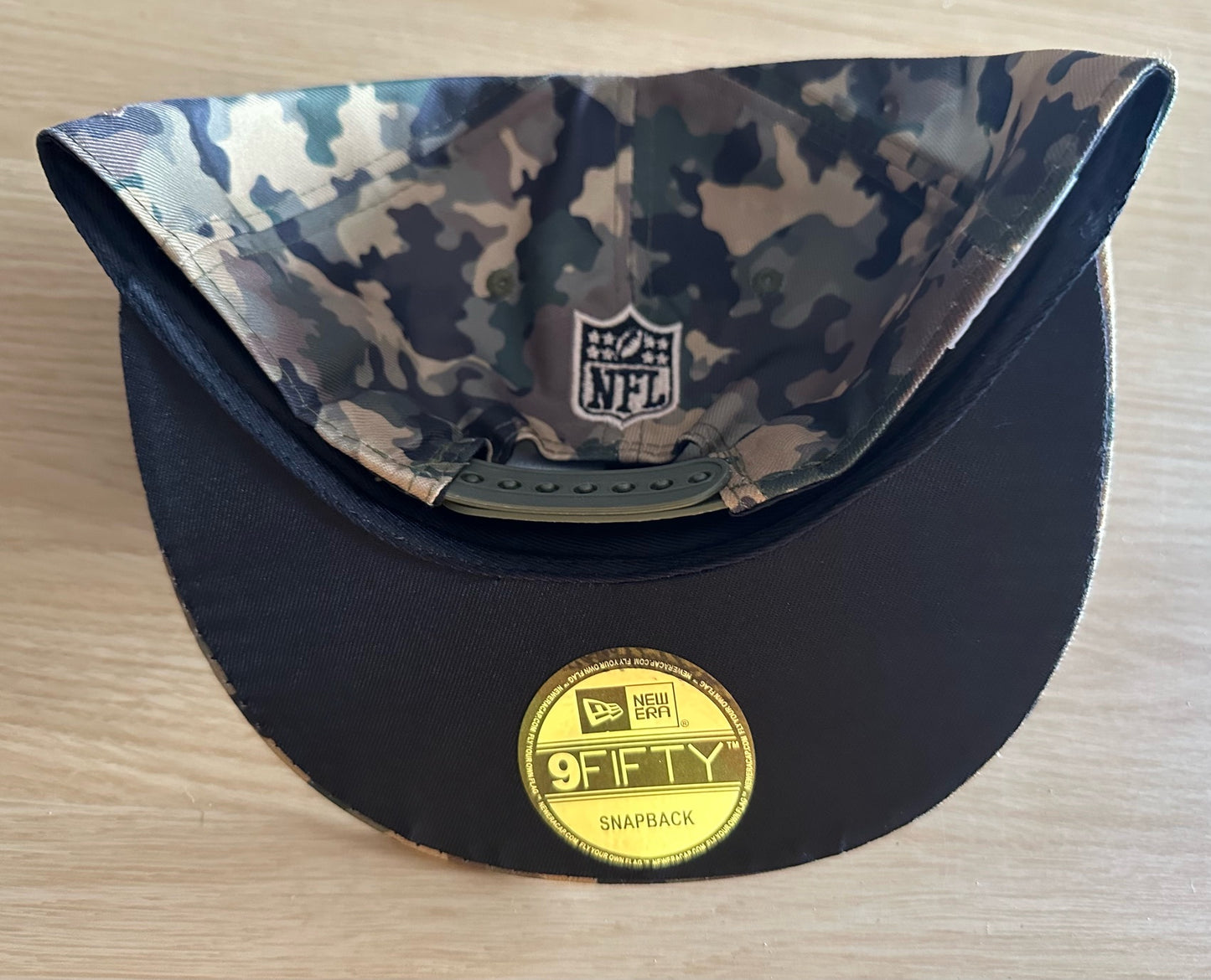 New Orleans Saints  NFL 2 Camo SnapBack Baseball Cap Multicolour New With Sticker