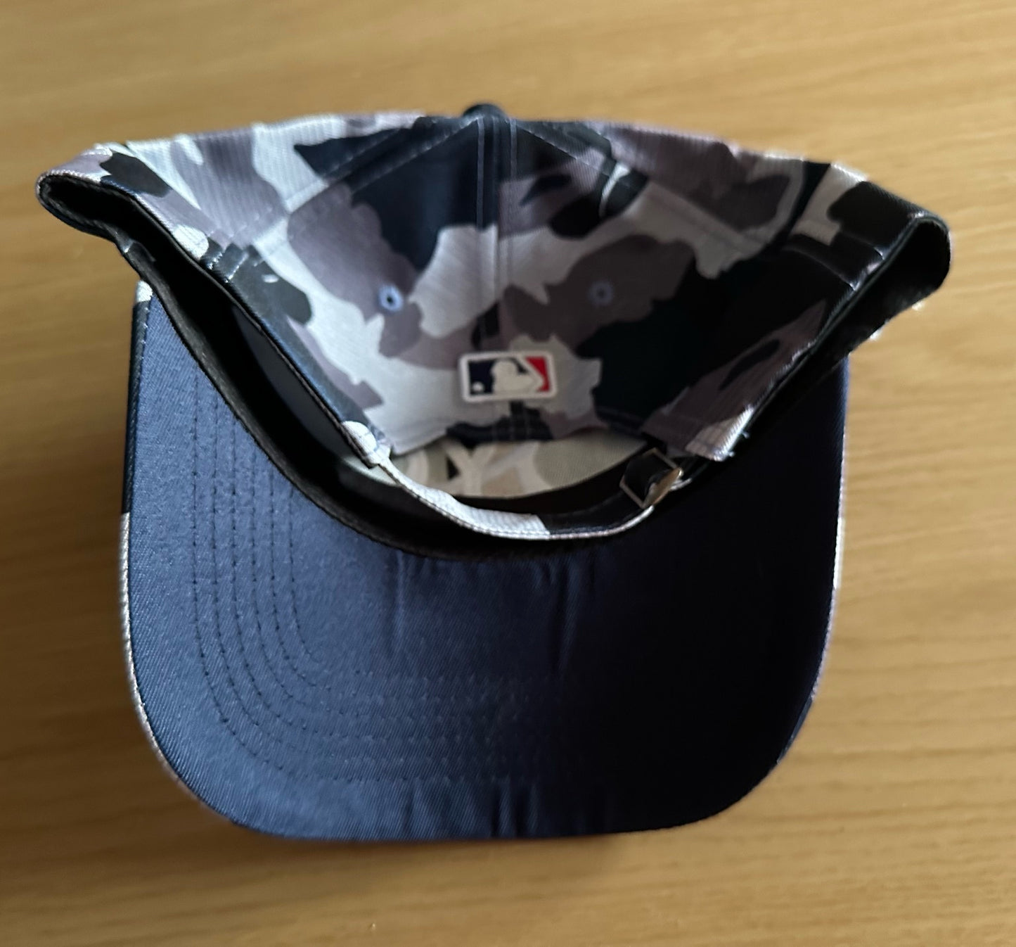New York Yankees MLB Camo Baseball Cap Multicolour New With Sticker
