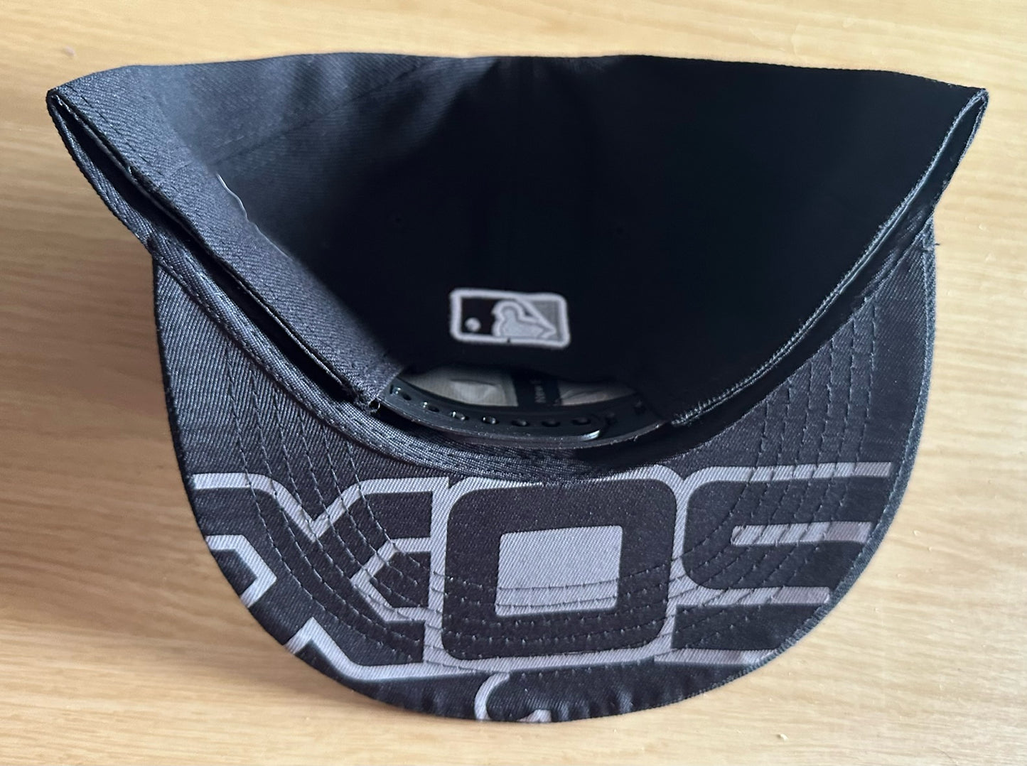 Chicago White Sox MLB SnapBack Baseball Cap Multicolour New With Sticker