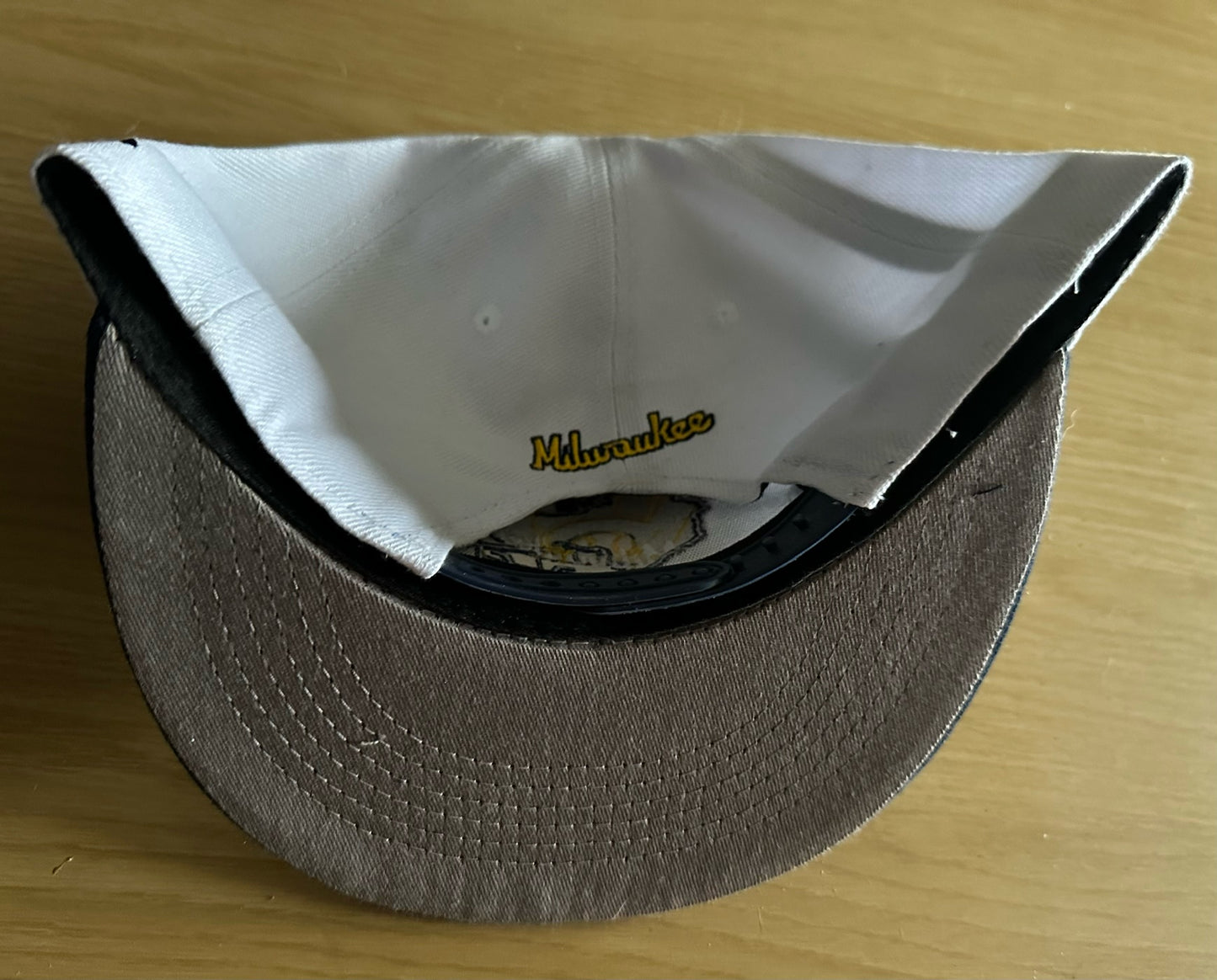 Milwaukee Brewers MLB SnapBack Baseball Cap Multicolour New With Sticker