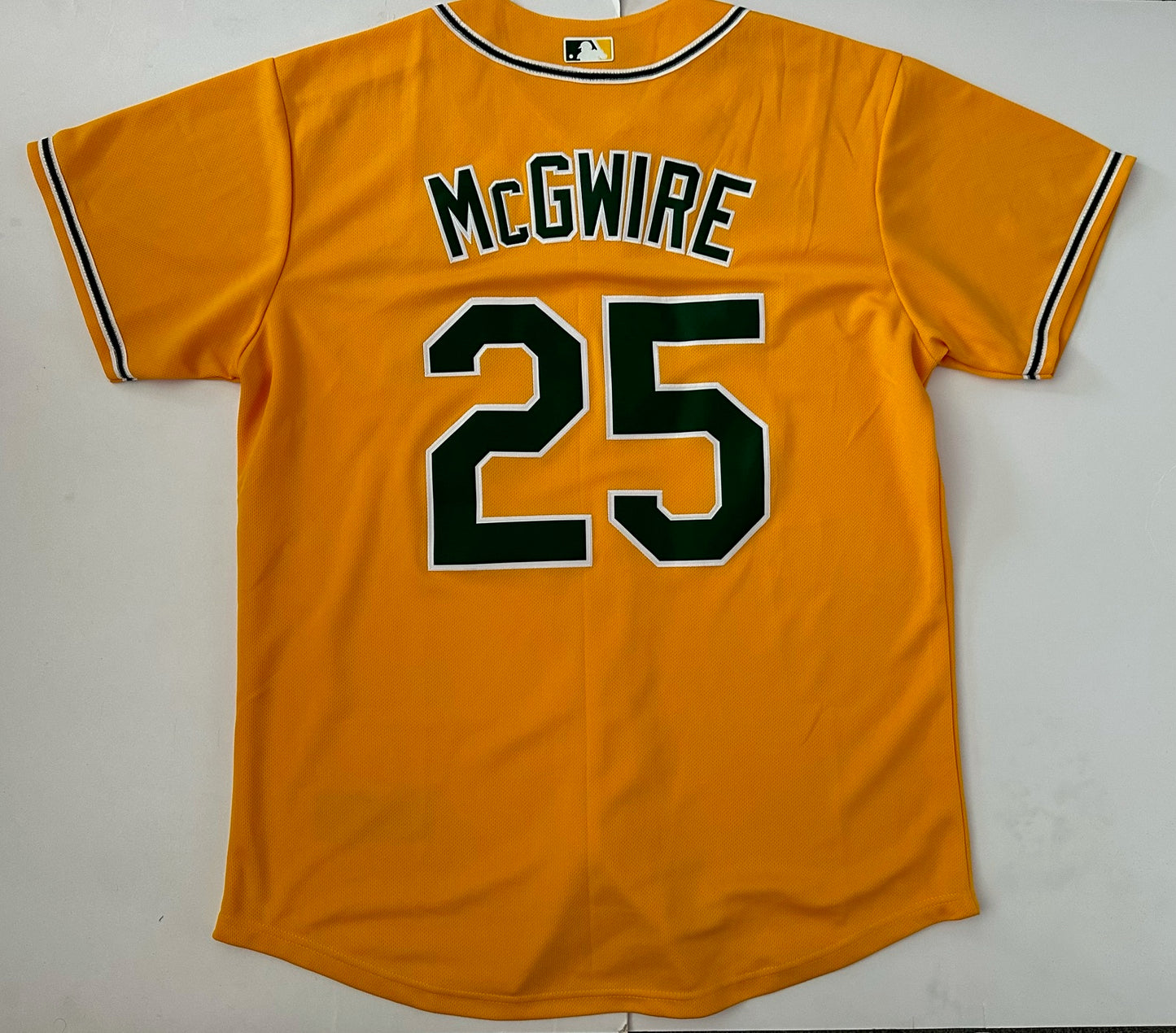 Oakland A's Athletics MLB Baseball Shirt Large McGwire 25 Yellow