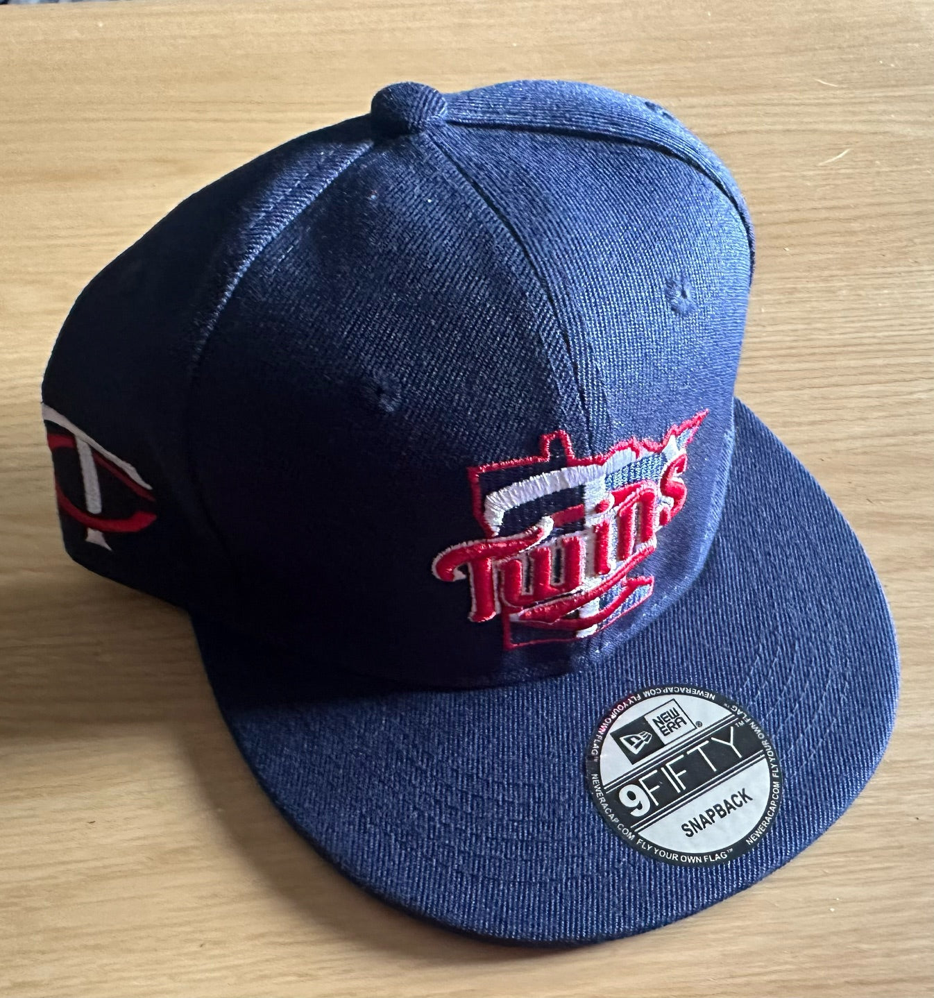 Minnesota Twins MLB SnapBack Baseball Cap Multicolour New With Sticker