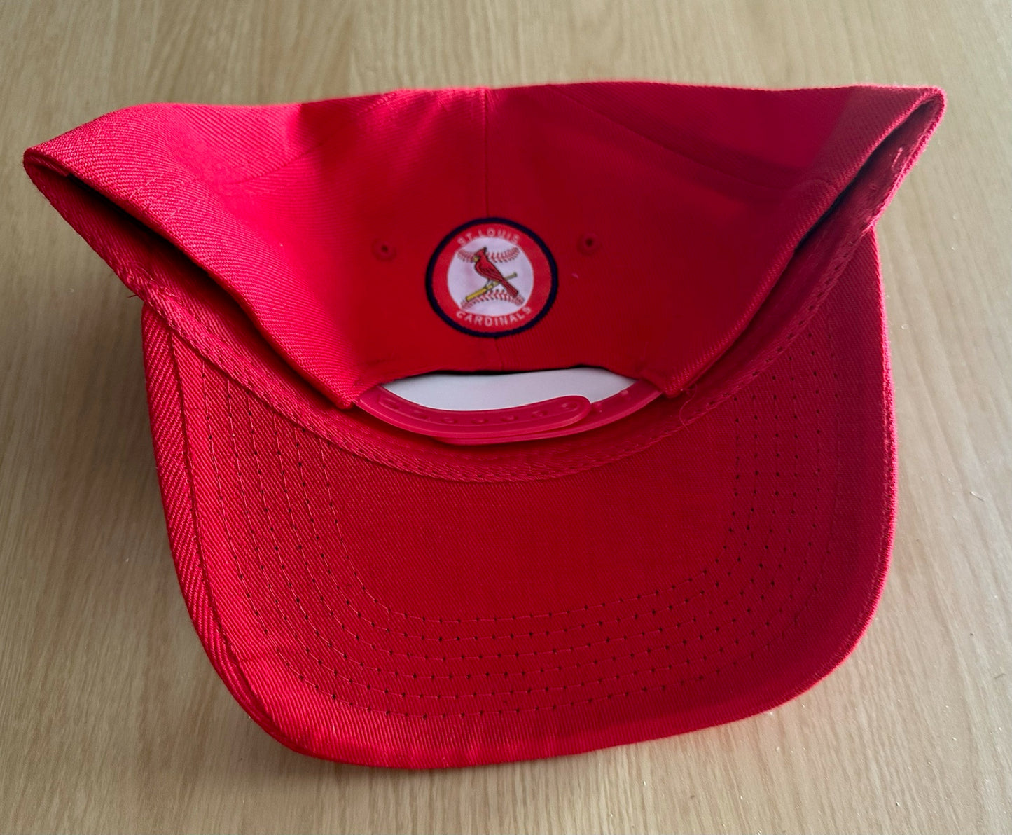 St Louis Cardinals MLB SnapBack Baseball Cap Multicolour New With Sitcker
