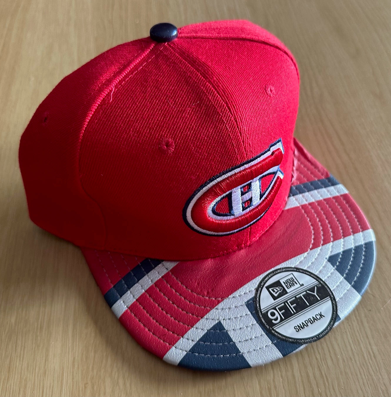 Montreal Canadiens NHL SnapBack Baseball Cap Multicolour New With Sticker