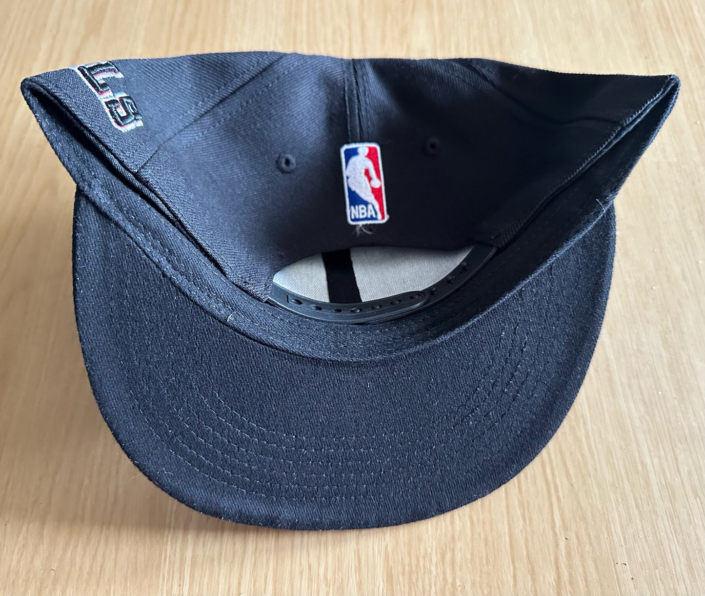 Chicago Bulls NBA SnapBack Baseball Cap Multicolour New With Sticker