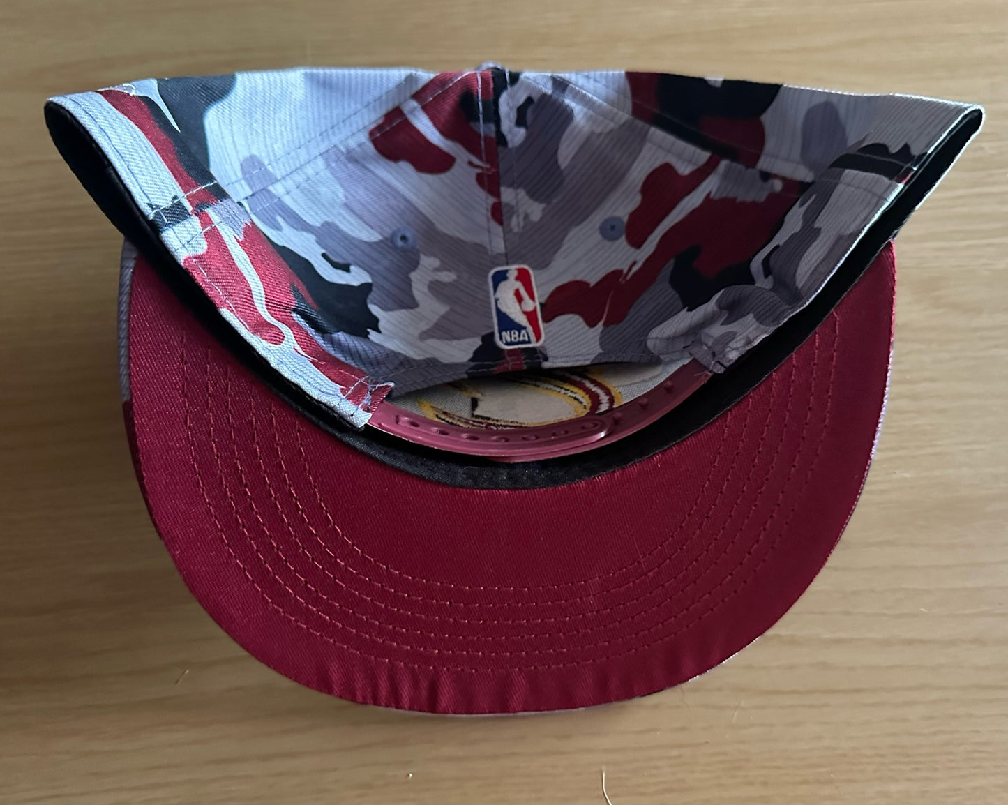 Cleveland Cavaliers NBA SnapBack Camo Baseball Cap Multicolour New With Sticker