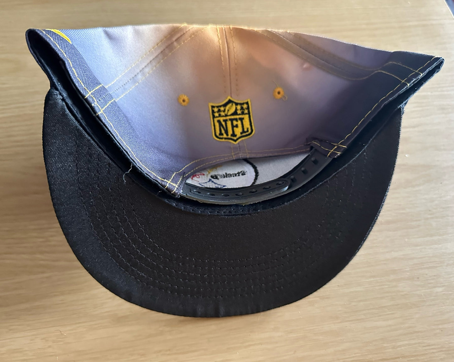 Pittsburgh Steelers NFL SnapBack Baseball Cap Multicolour New With Sticker