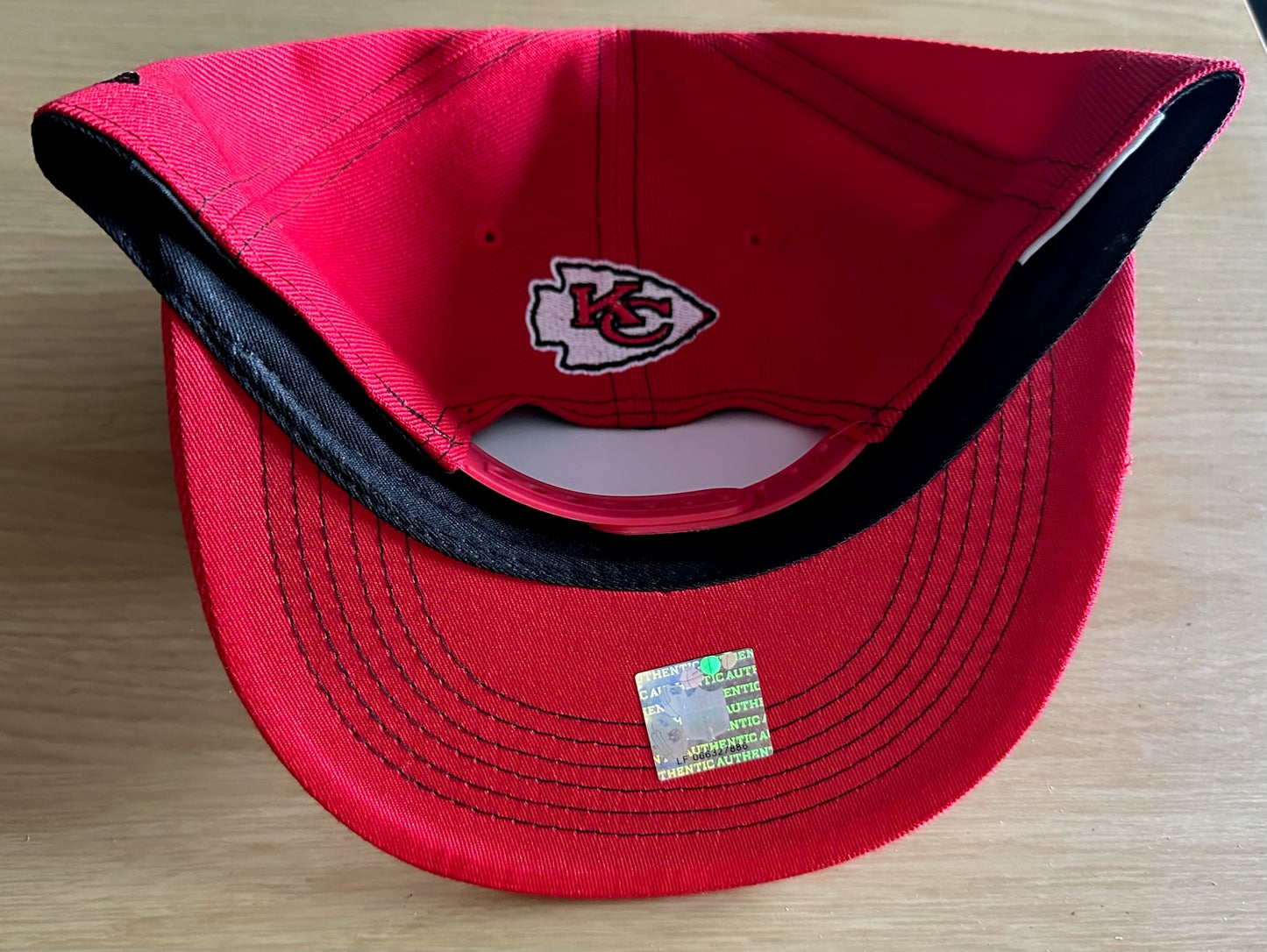 Kansas City Chiefs NFL SnapBack Baseball Cap Multicolour New With Sticker
