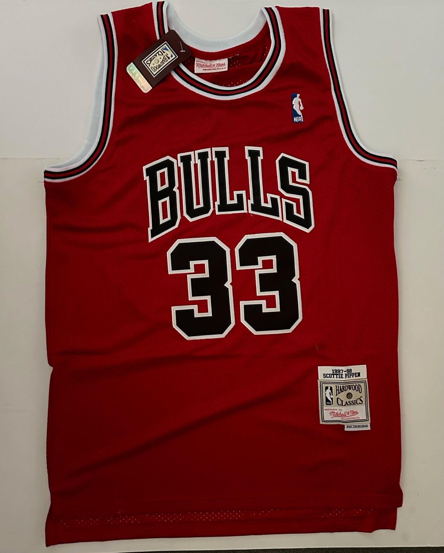 Chicago Bulls NBA Hardwood Classics Basketball Vest Large Pippen 33 Red